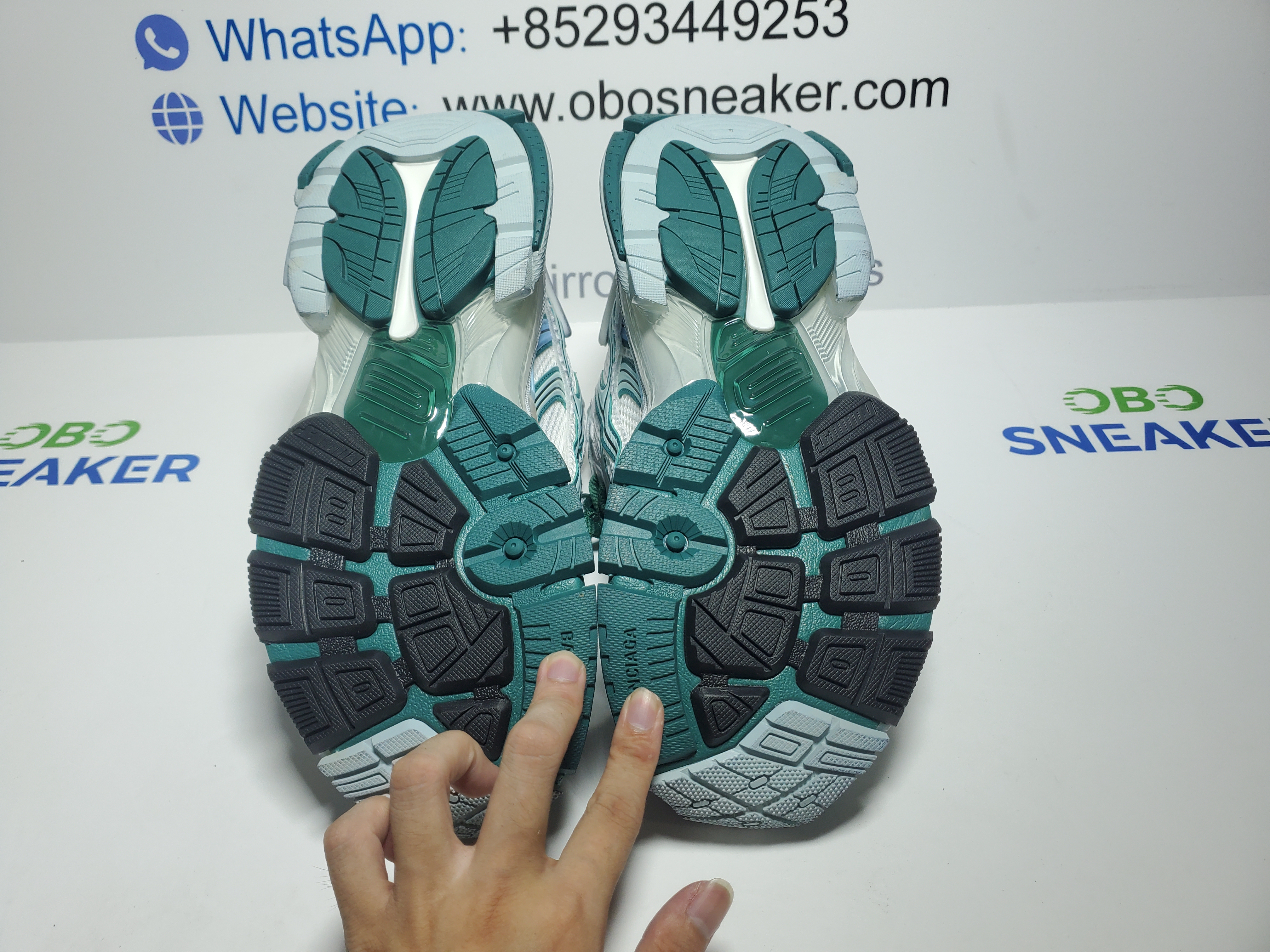 Balenciaga Runner Sneaker White Green Blue 772774 W3RMU 9034 review Obosneaker 05