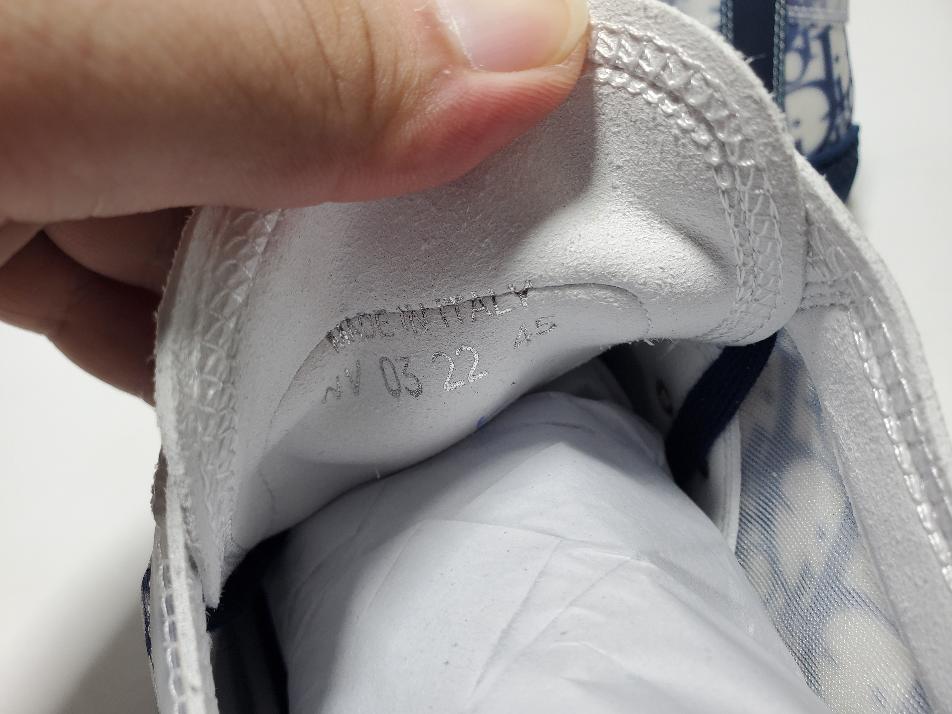  Dior B23 HT Oblique Transparency LOW  White Blue T00962H565 review Obosneaker 03