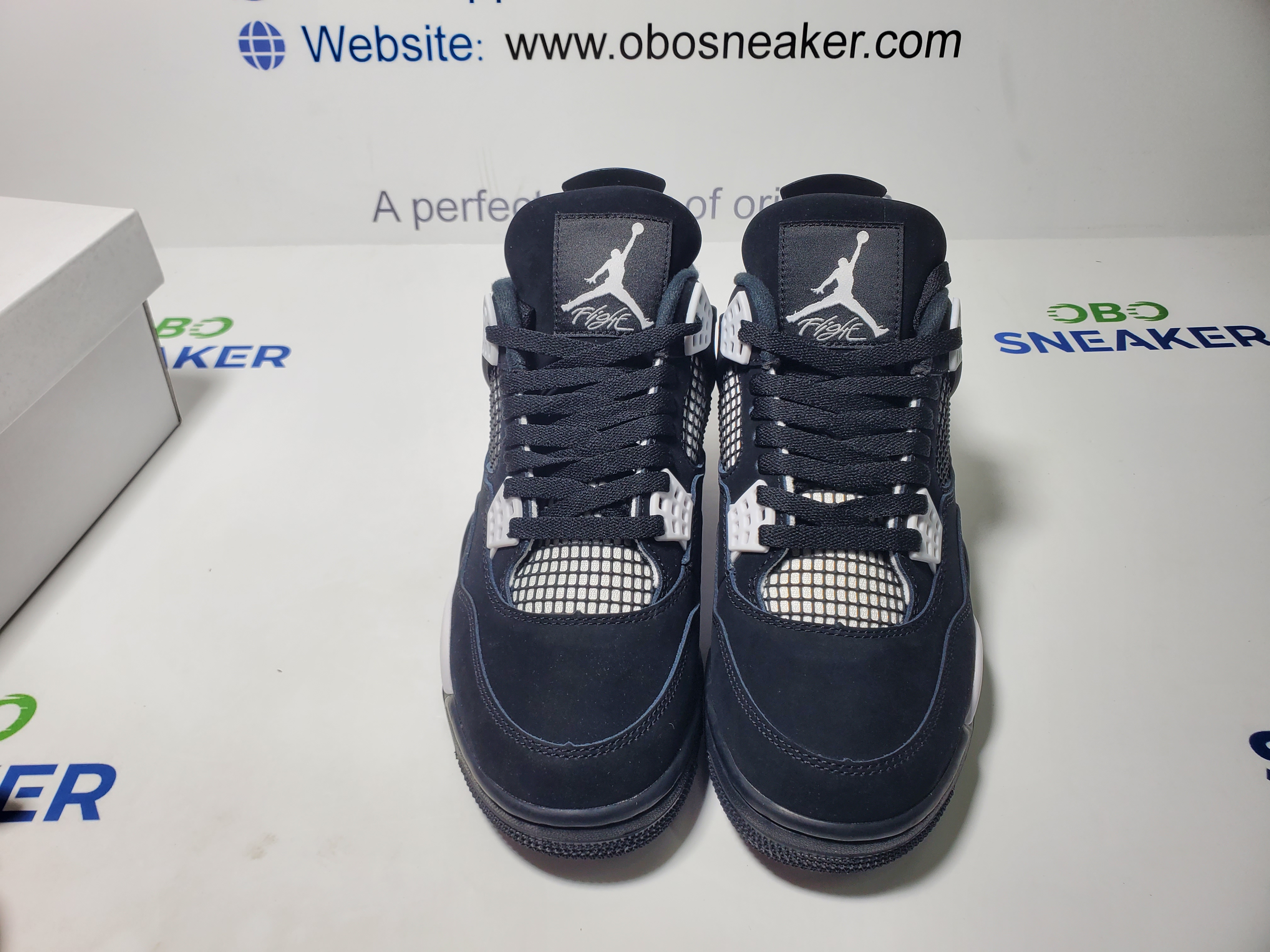 Air Jordan 4 Retro “White Thunder” FQ8138-001 review Obosneaker 03