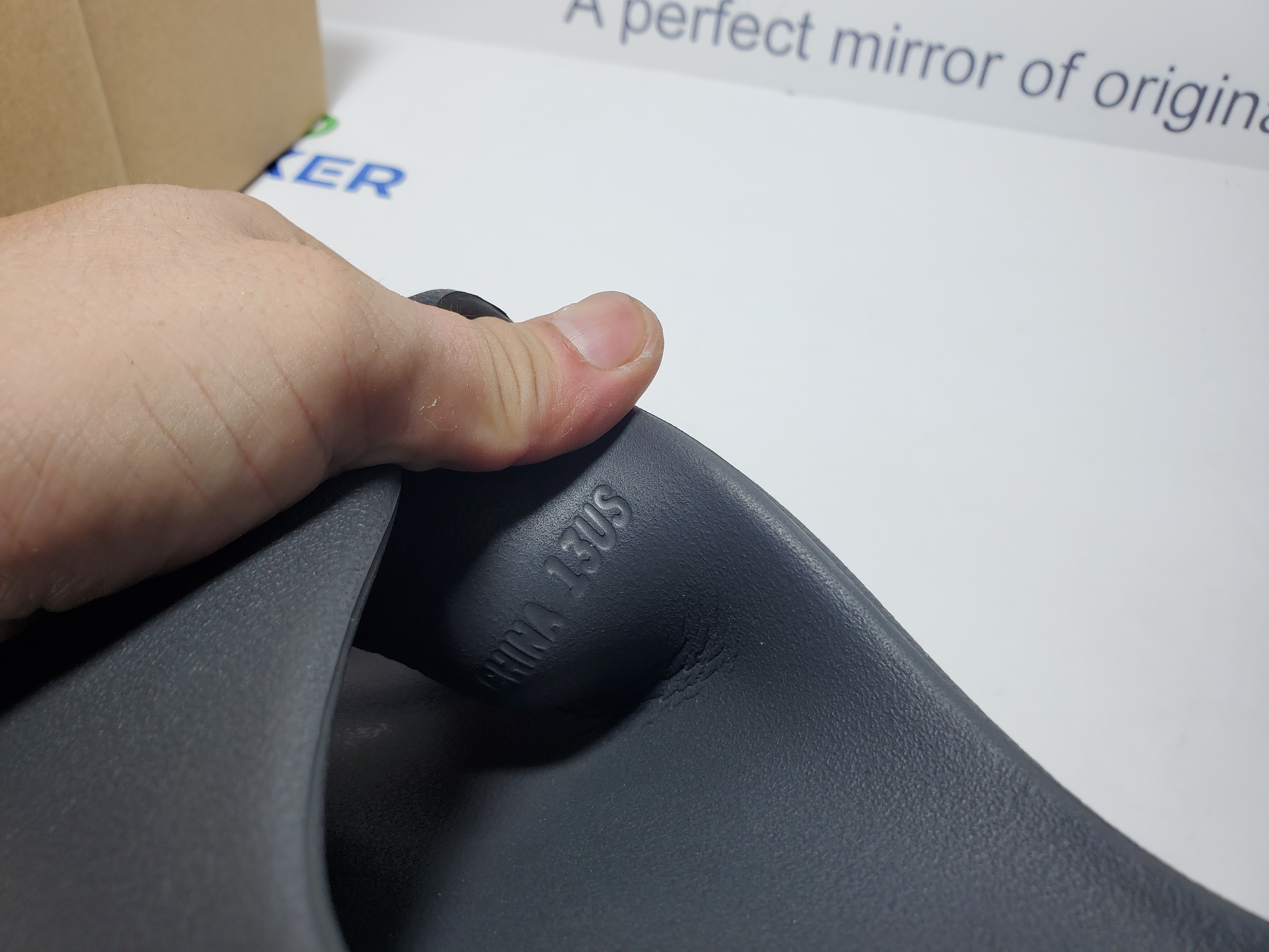 Adidas Yeezy Slide Onyx (2022/2023) HQ6448 review Obosneaker 05