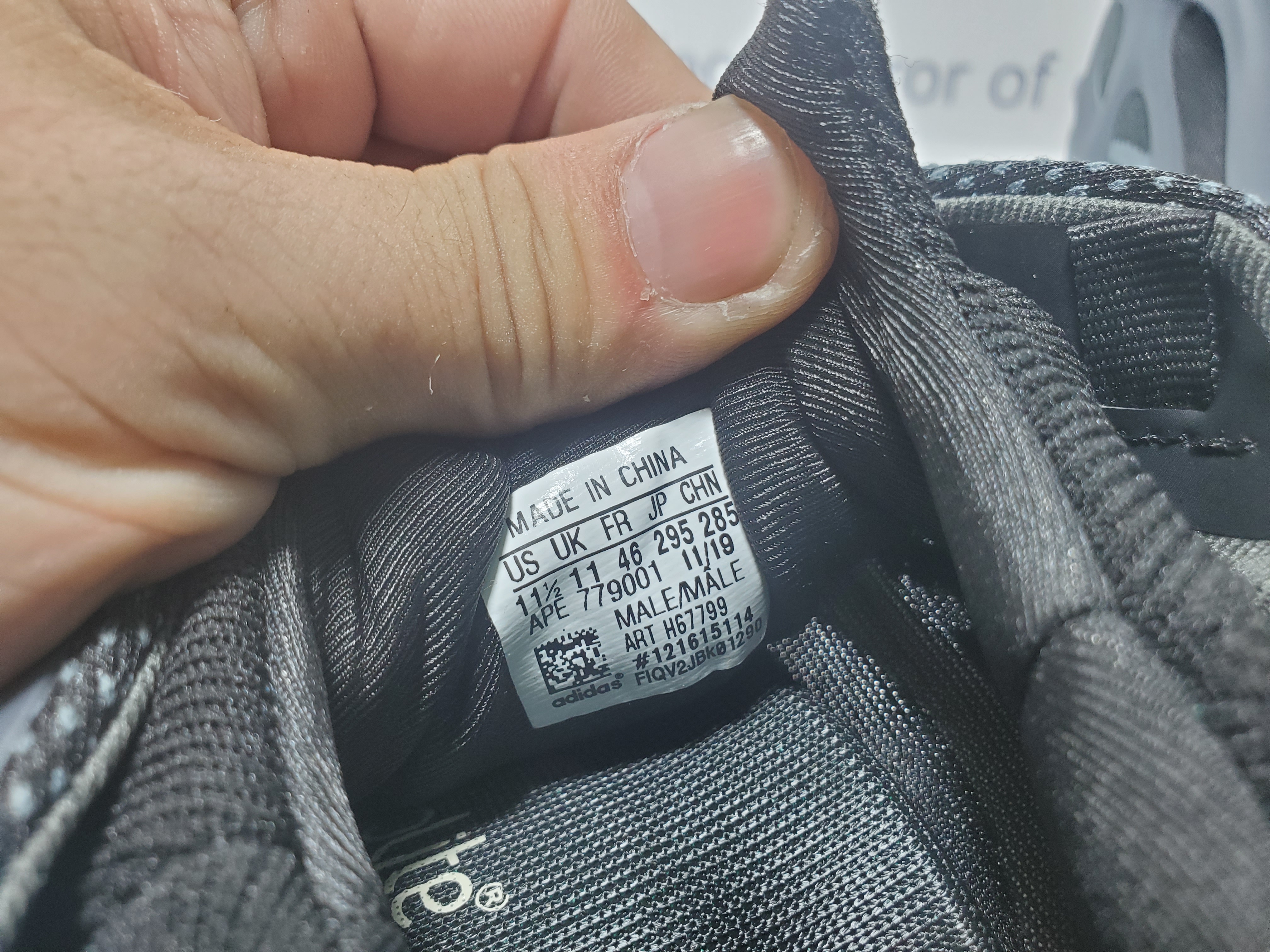 Adidas Yeezy 700 V3 Alvah H67799 review Obosneaker 05