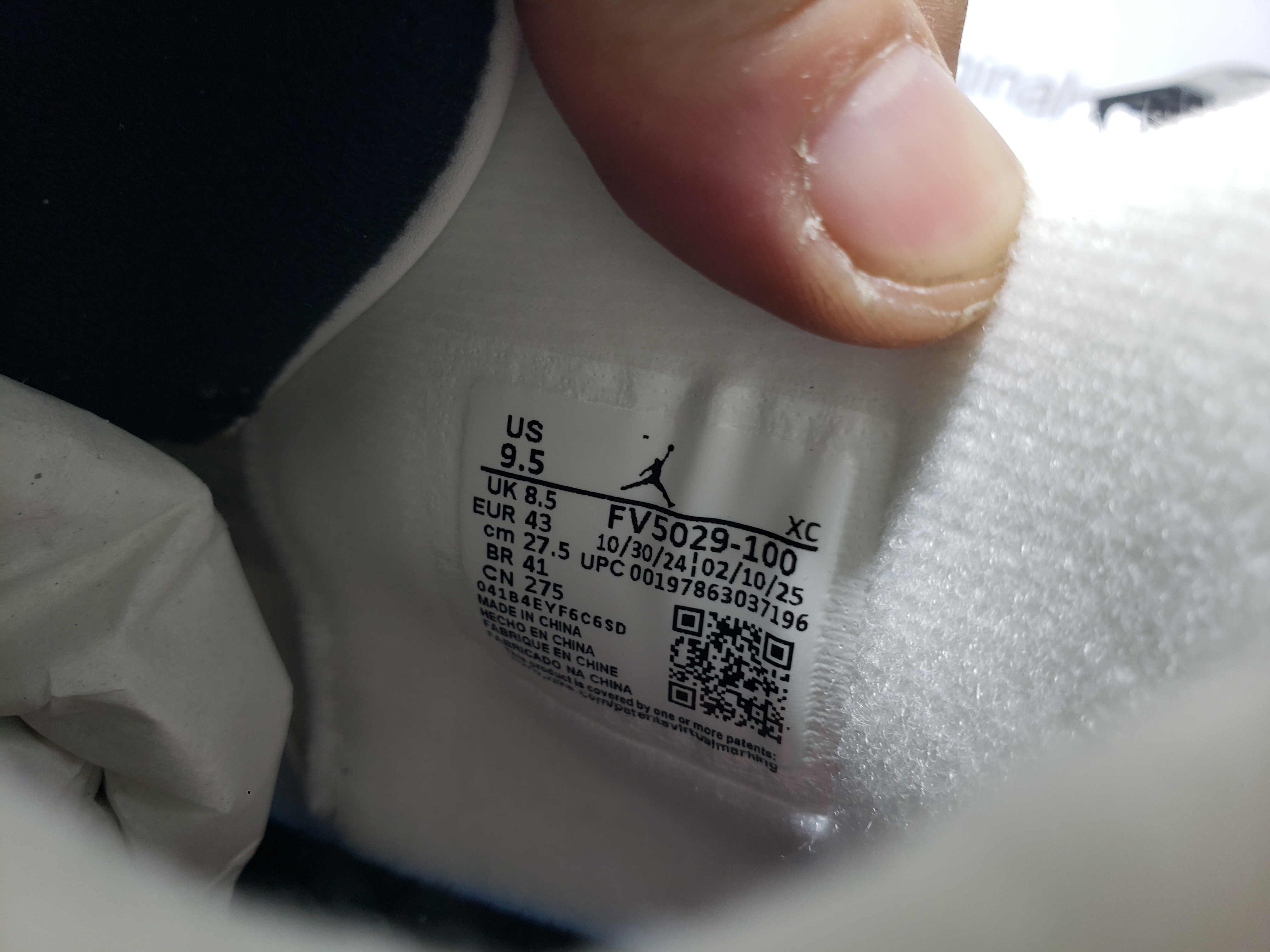 Jordan 4 Retro White Cement (2025) FV5029-100 review Obosneaker 05