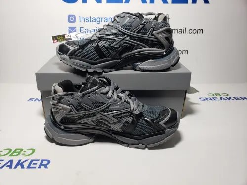 Balenciaga Runner All Black Gray 677402 W3RB2 1515 review 