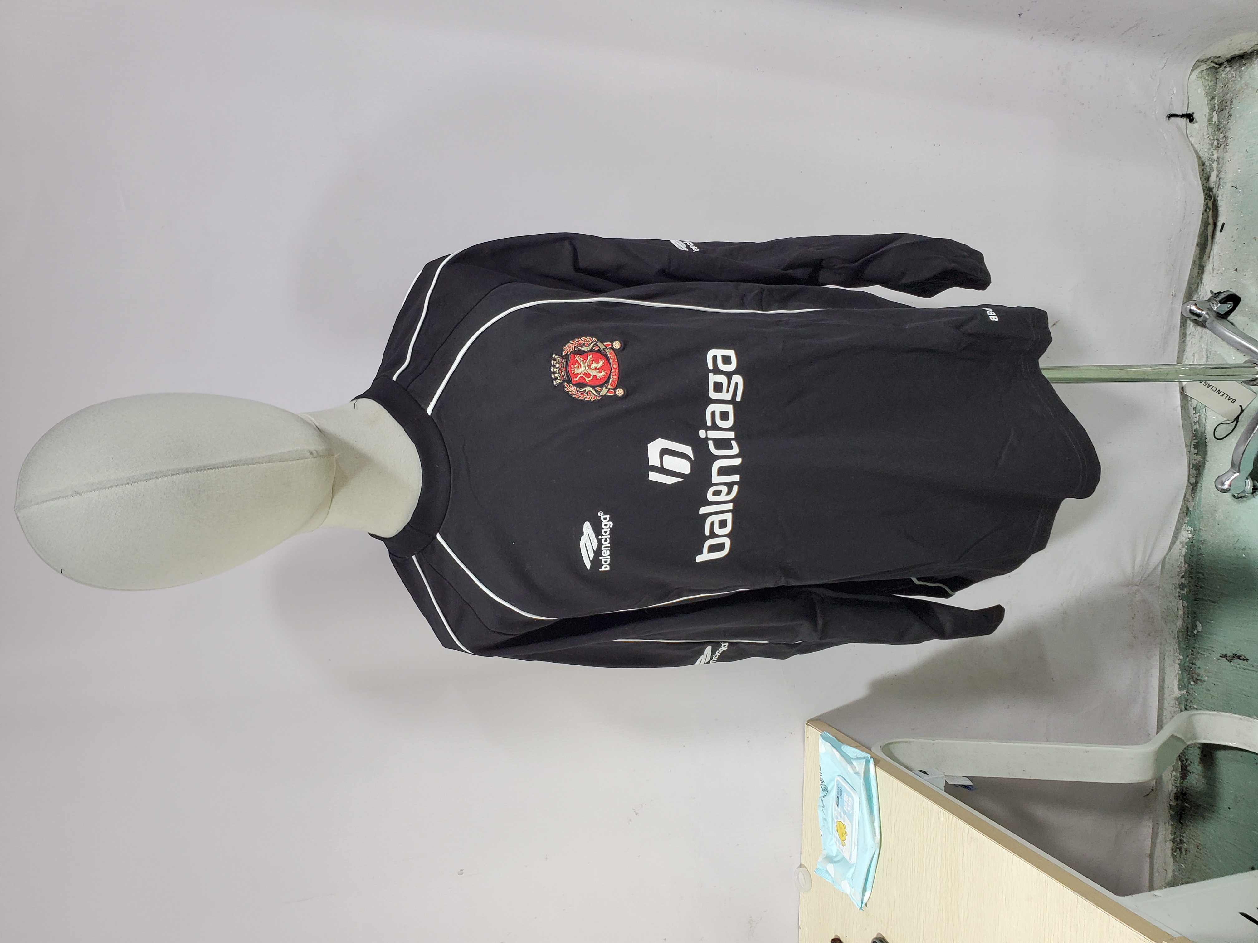 Balenciaga Manchester United 24S Patchwork Jersey Black review Obosneaker 00