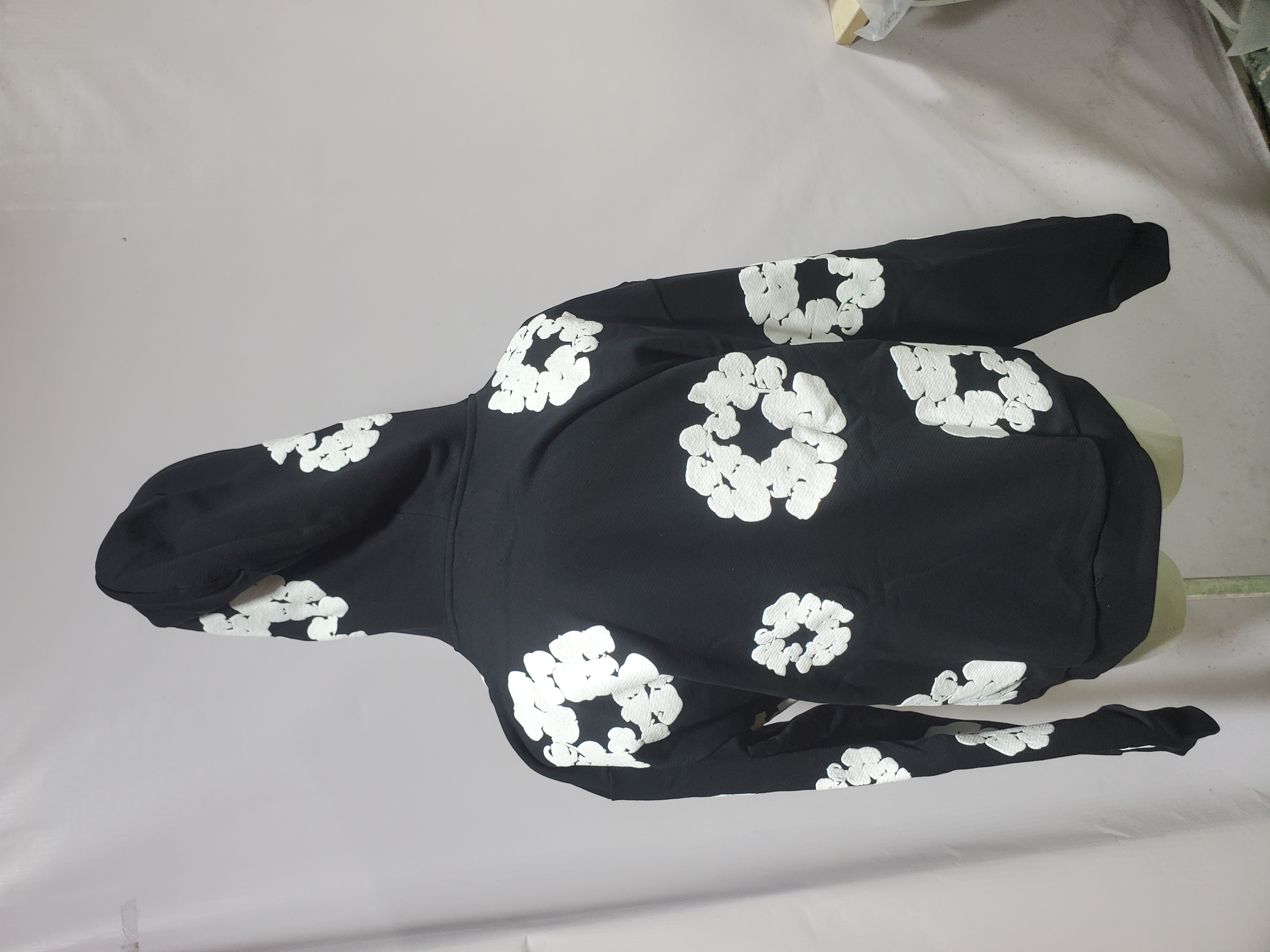 OBO Denim Tears The Cotton Wreath Hoodie Black  review Obosneaker 01