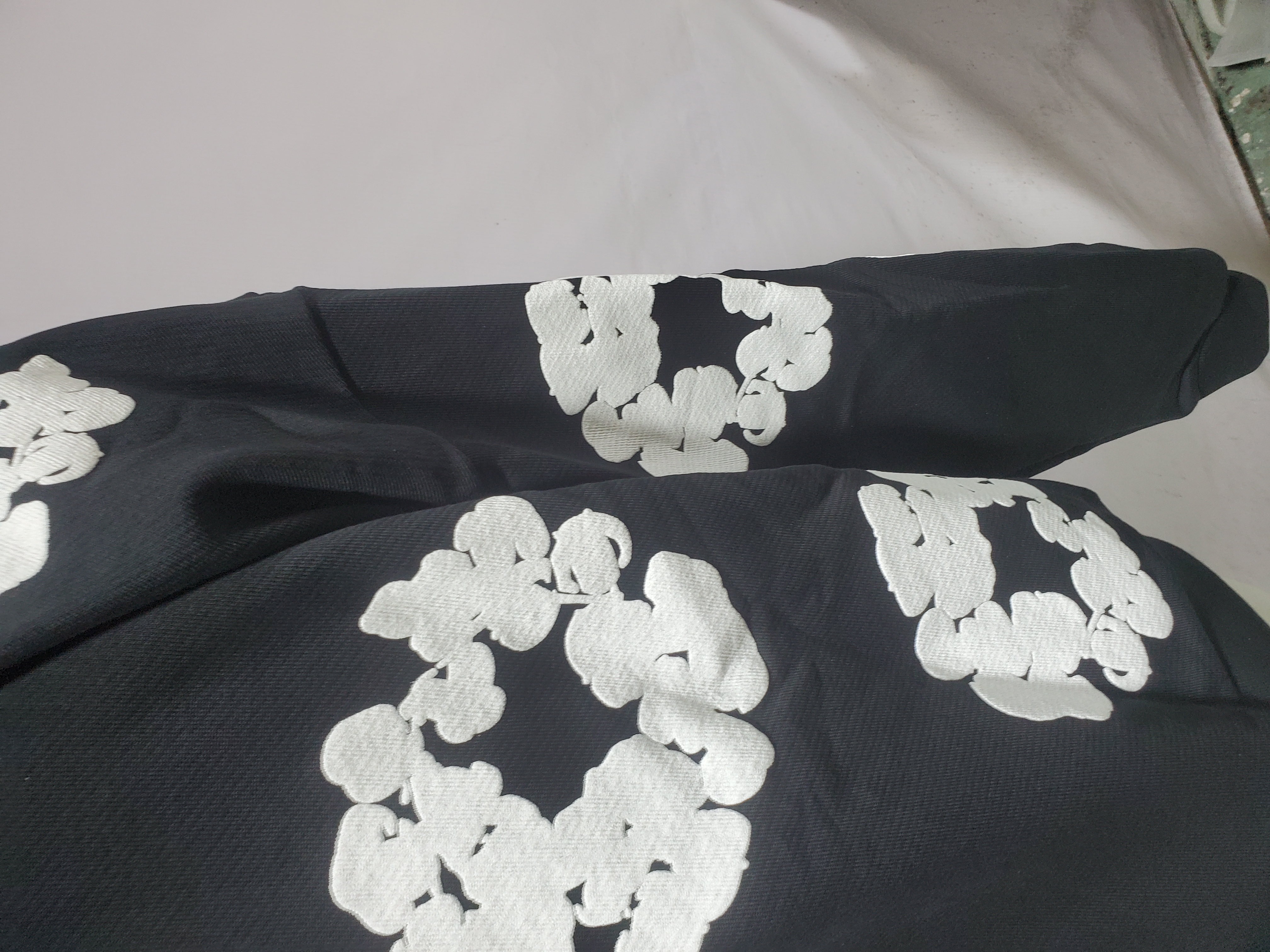 OBO Denim Tears The Cotton Wreath Hoodie Black  review Obosneaker 06