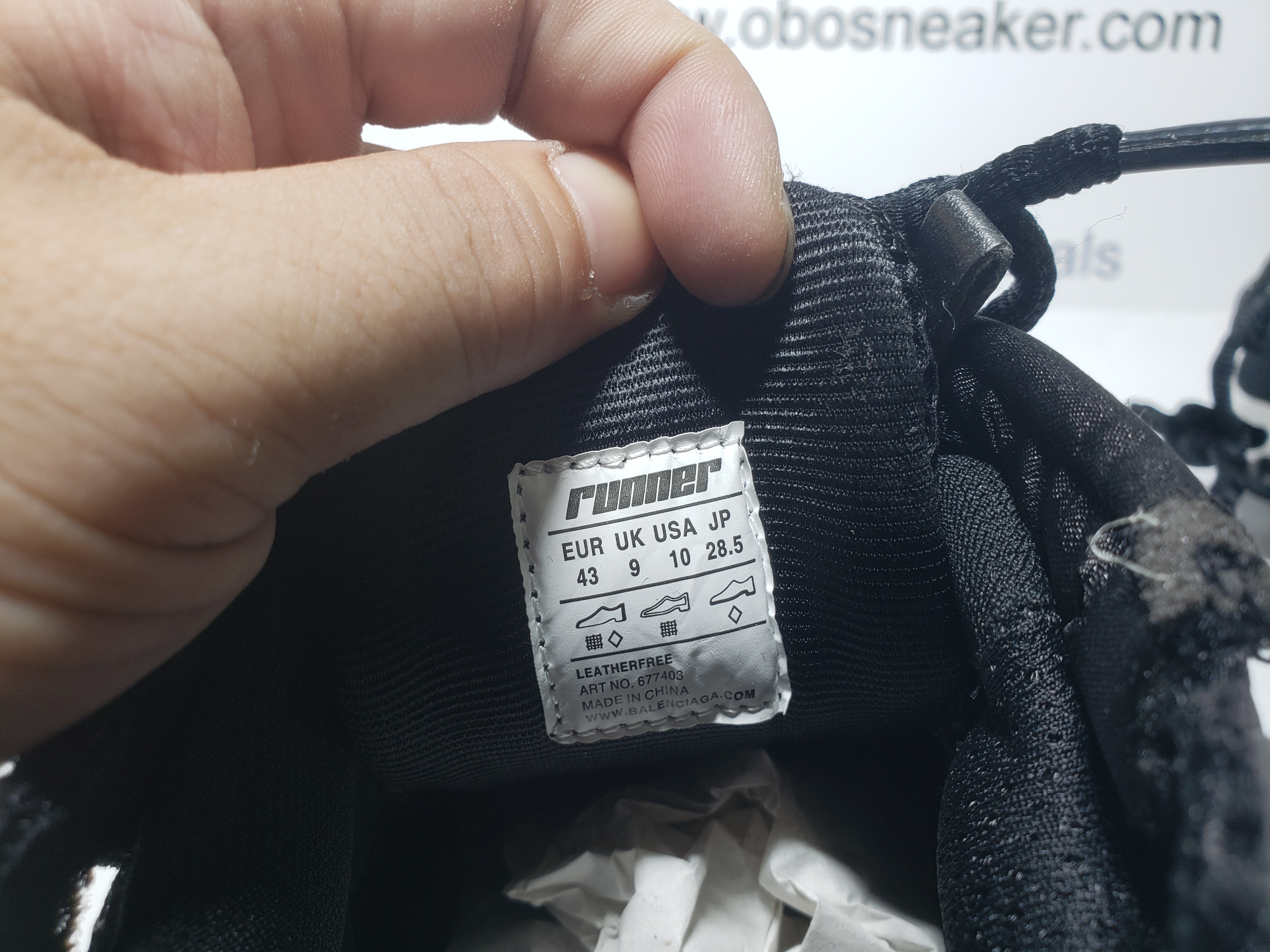 Balenciaga Runner Black And Red Characters 677402 W3RB1 0102 review Obosneaker 05