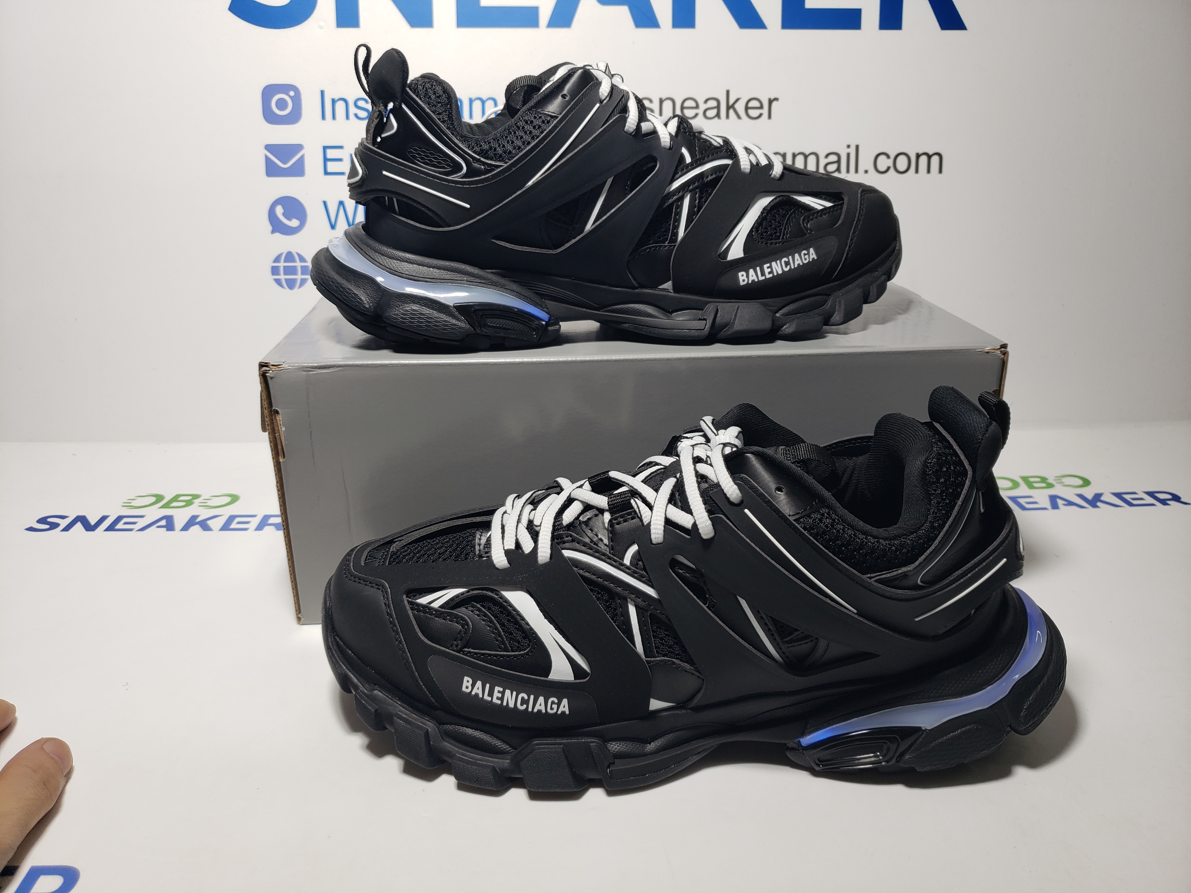 Balenciaga Tess Black And White  542023 W1GB1 2045 (With LED) review Obosneaker 01