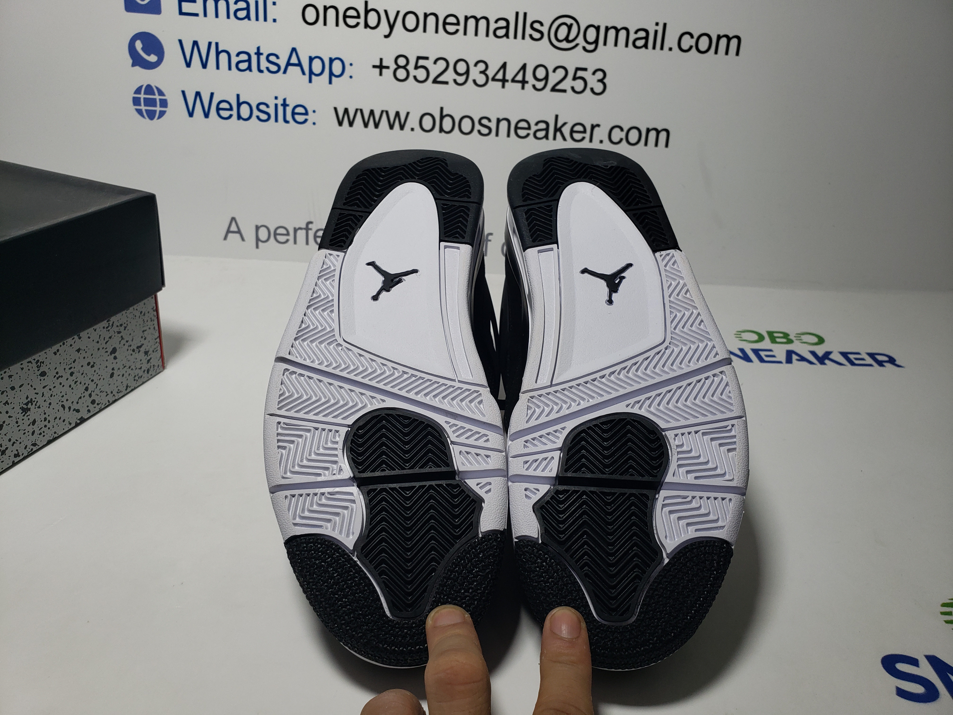 Jordan 4 Retro Royalty 308497-032 review Obosneaker 04