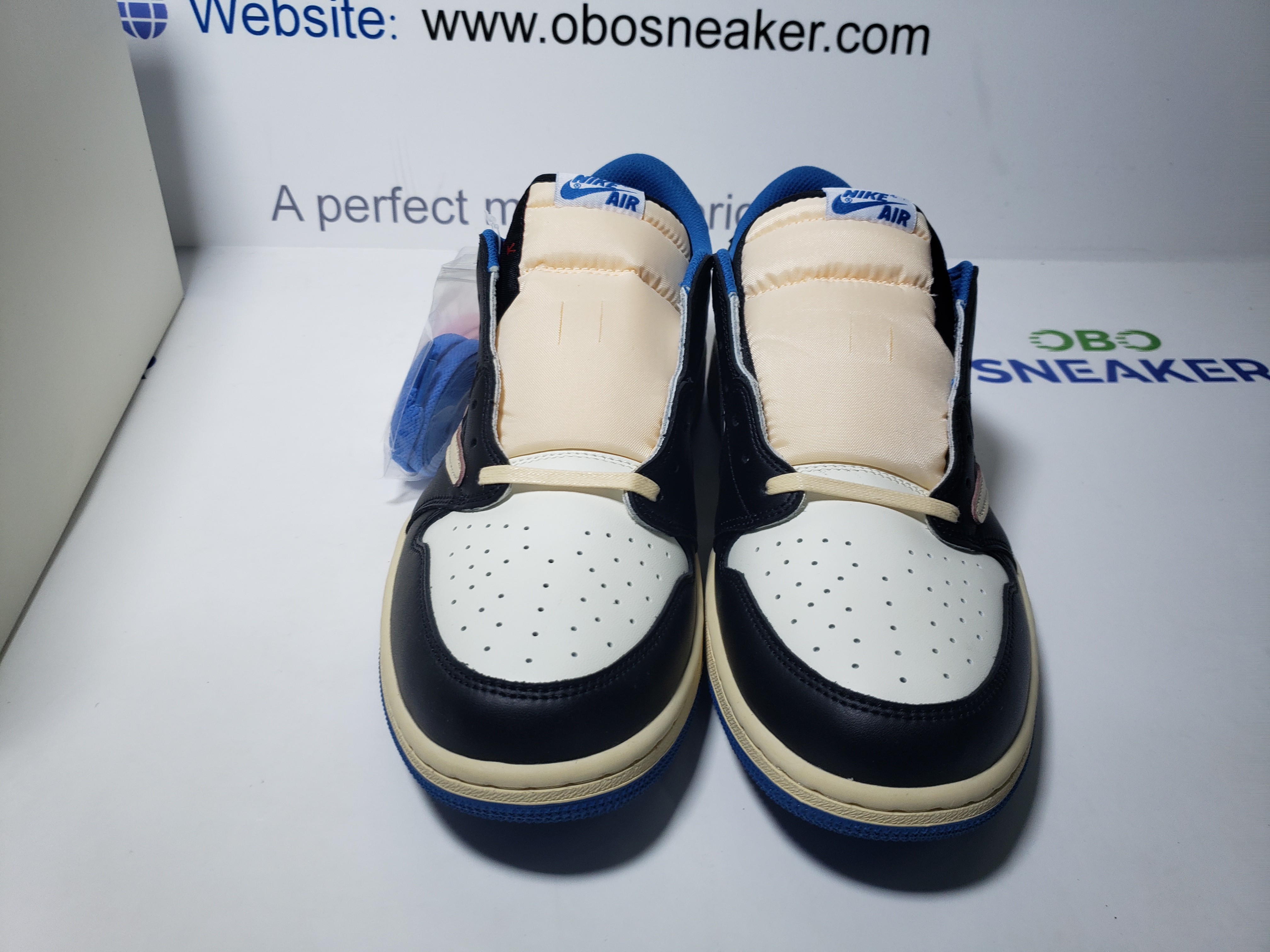 Travis Scott x Fragment Design x Air Jordan 1 Low  DM7866-140 review Obosneaker 03