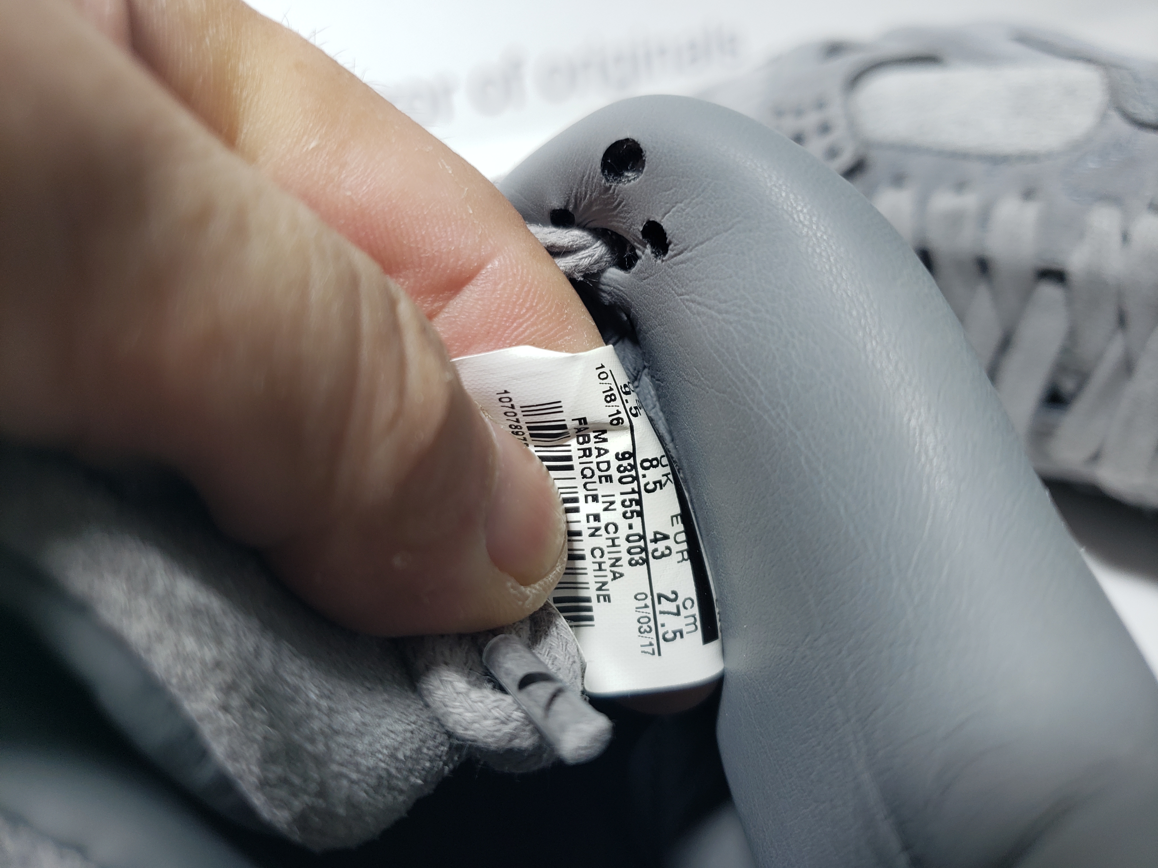 TOP Version Air Jordan 4 Retro Kaws 930155-003  review Obosneaker 05