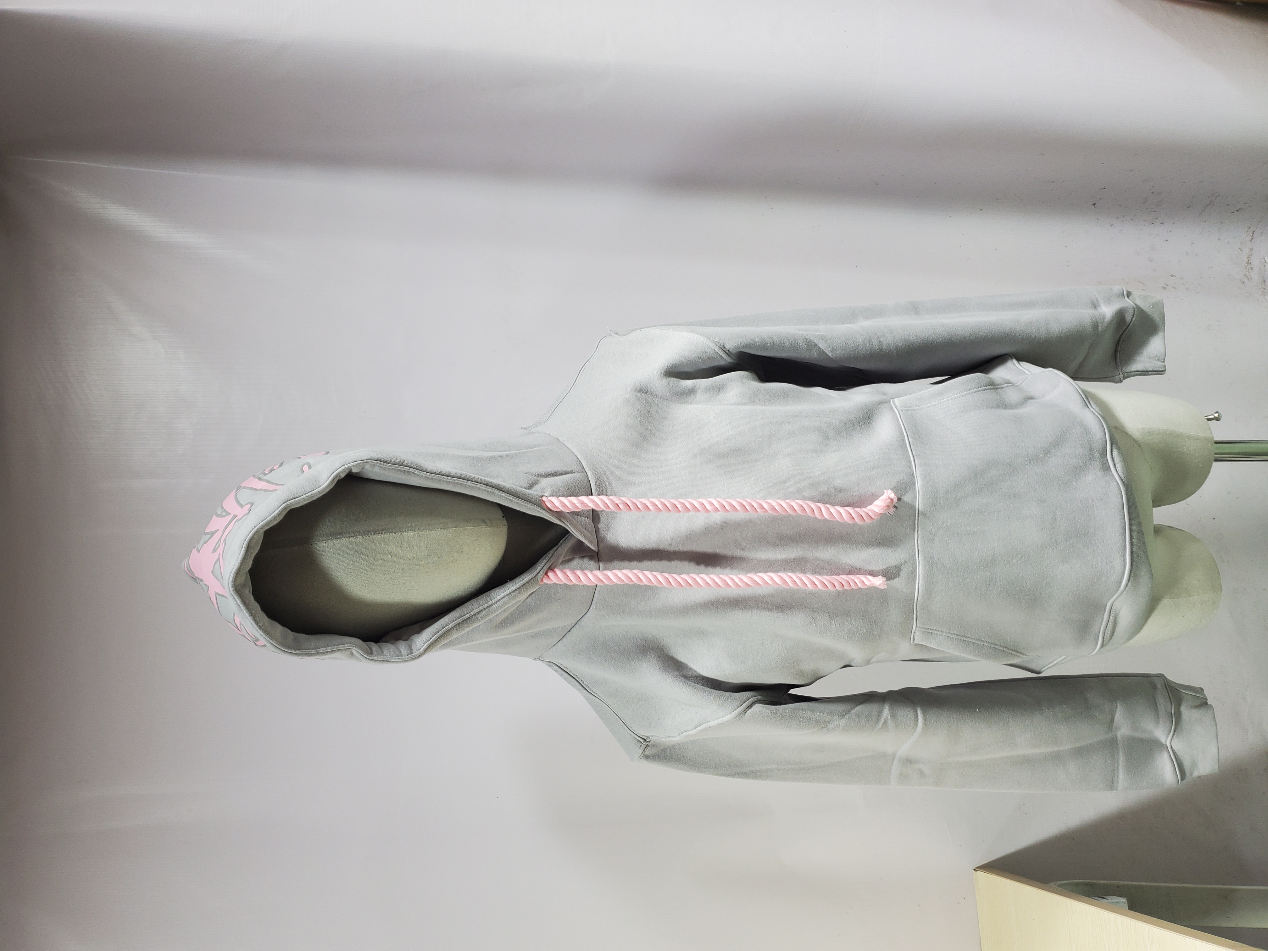 Syna World Hoodies & Pants Tracksuit Grey review Obosneaker 01