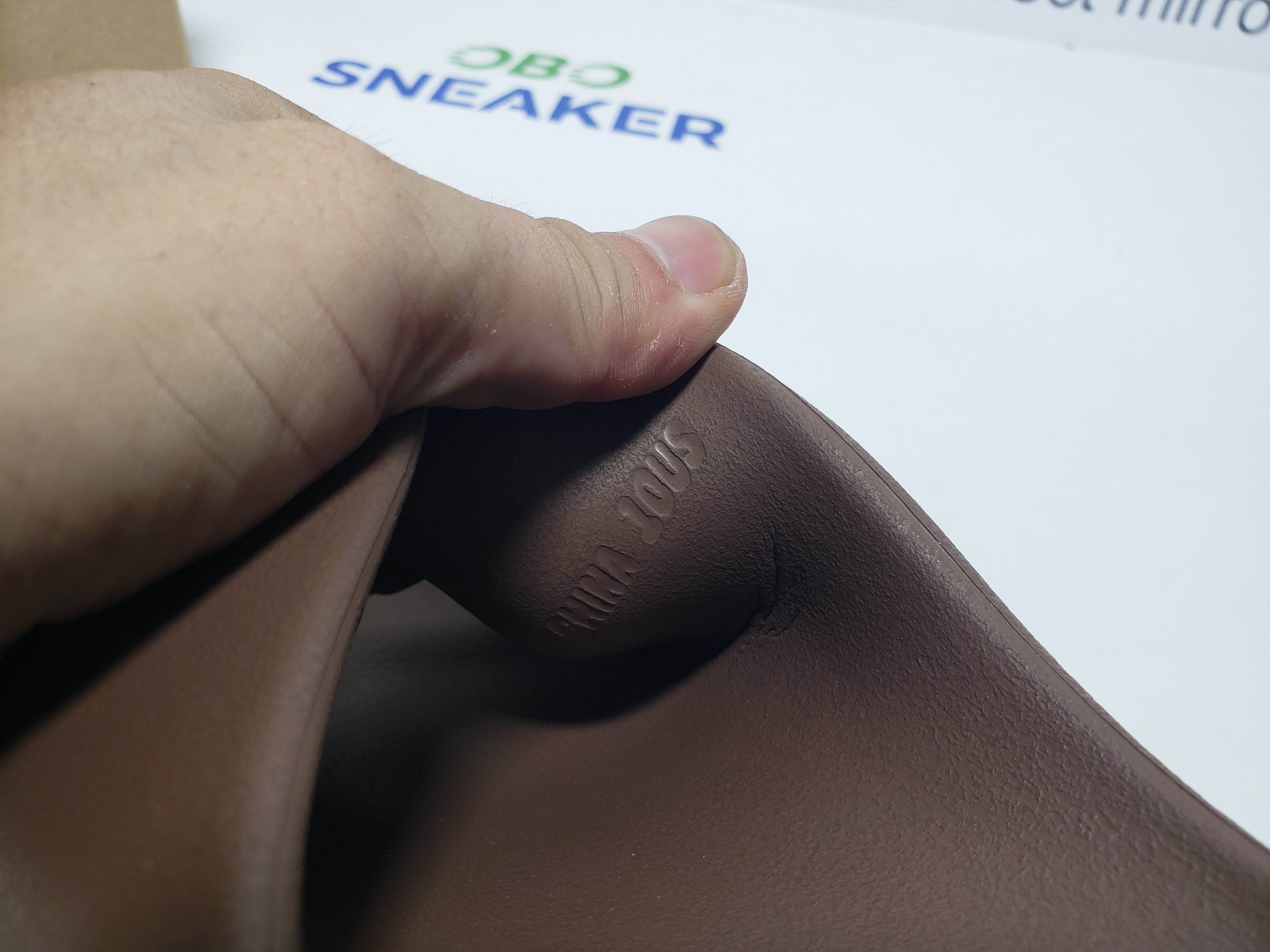 Adidas Yeezy Slide Soot GX6141  review Obosneaker 05