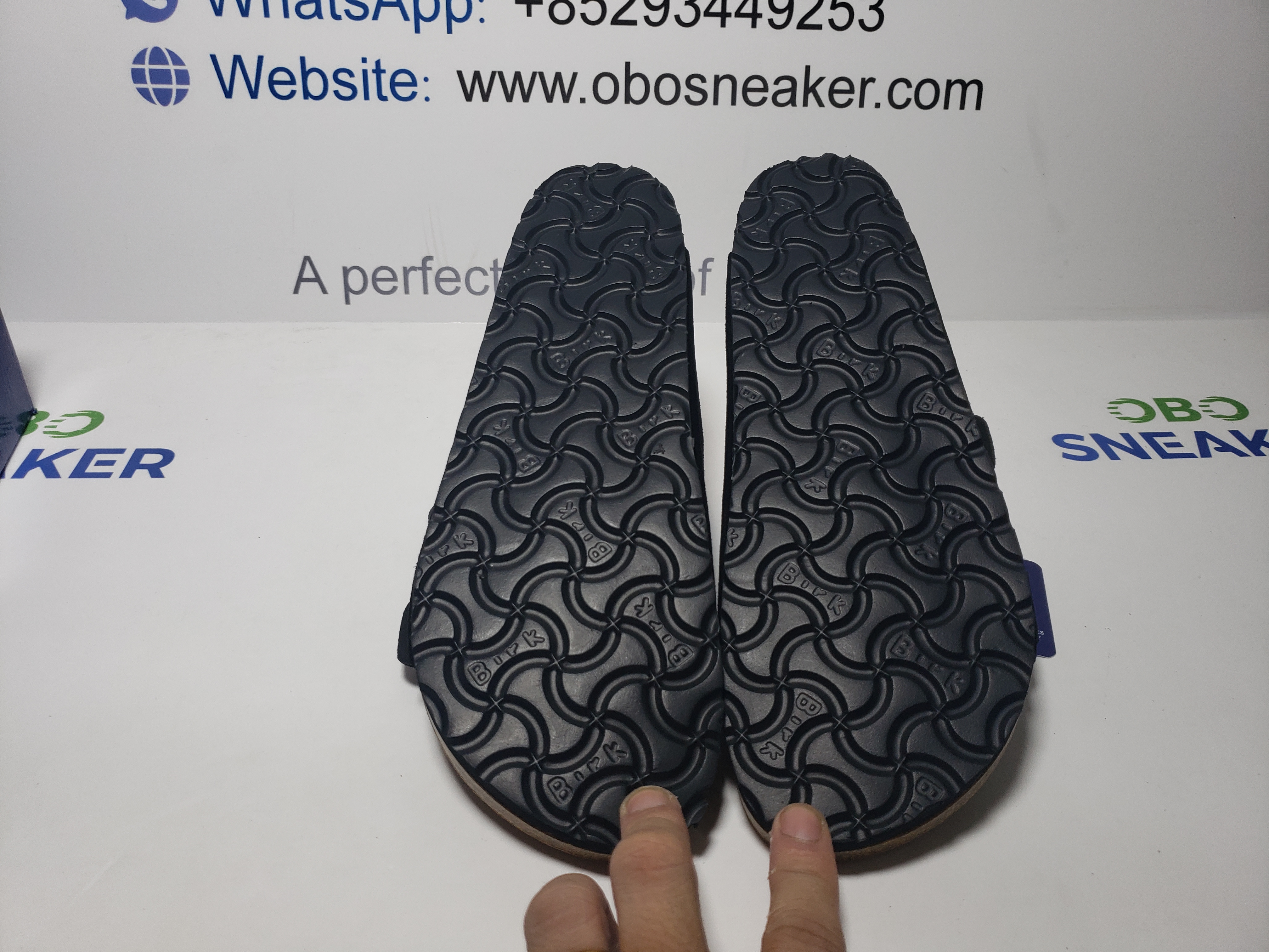 Birkenstock Boston Soft Footbed Black Leather Surface review Obosneaker 04