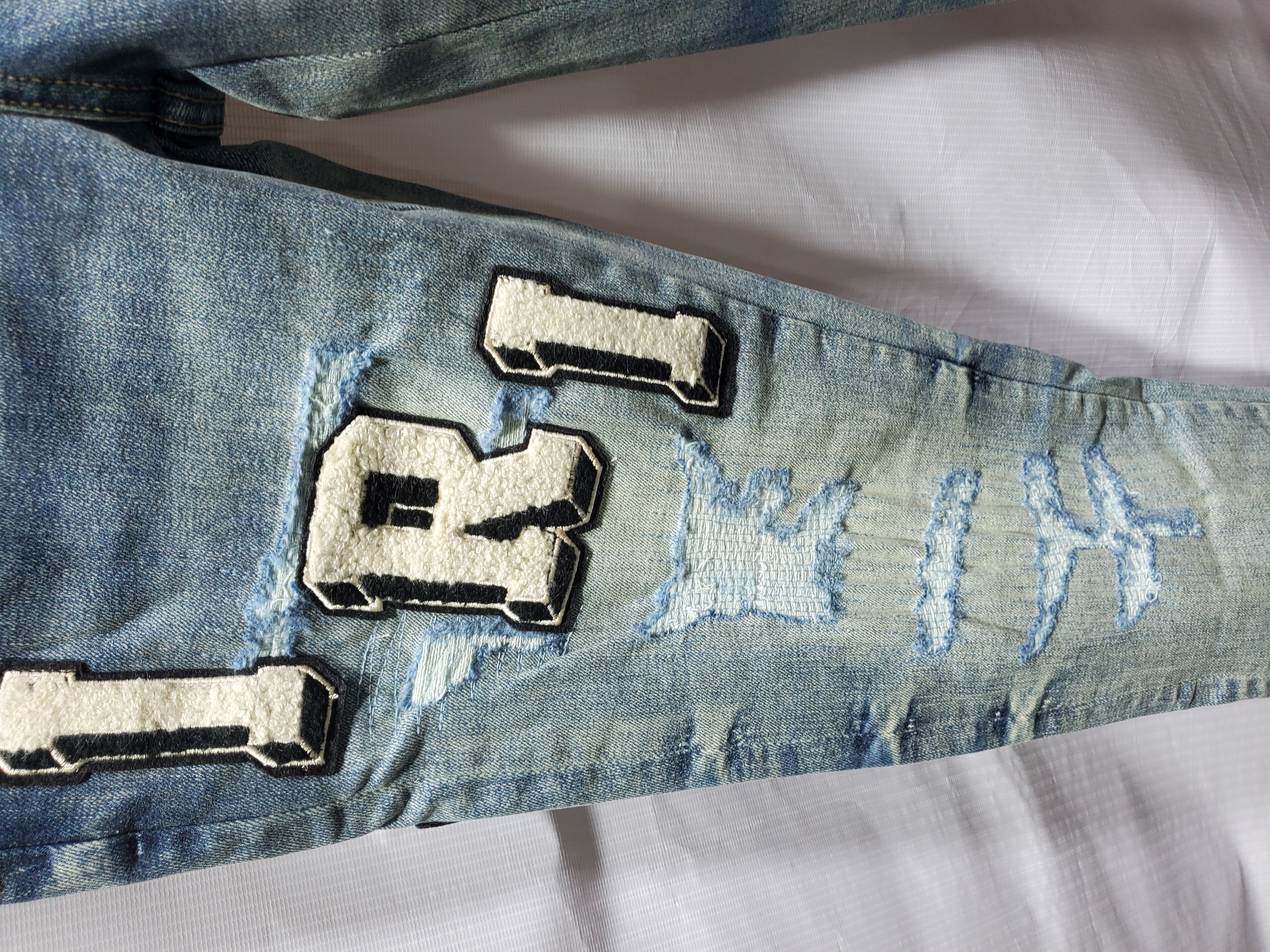 OBO AMIRI Blue Varsity Jeans review Obosneaker 01
