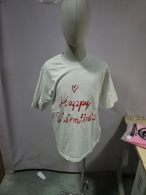 Balenciaga 25ss Valentine's Day Limited Edition Heart Slogan Ripped T-shirt White review 