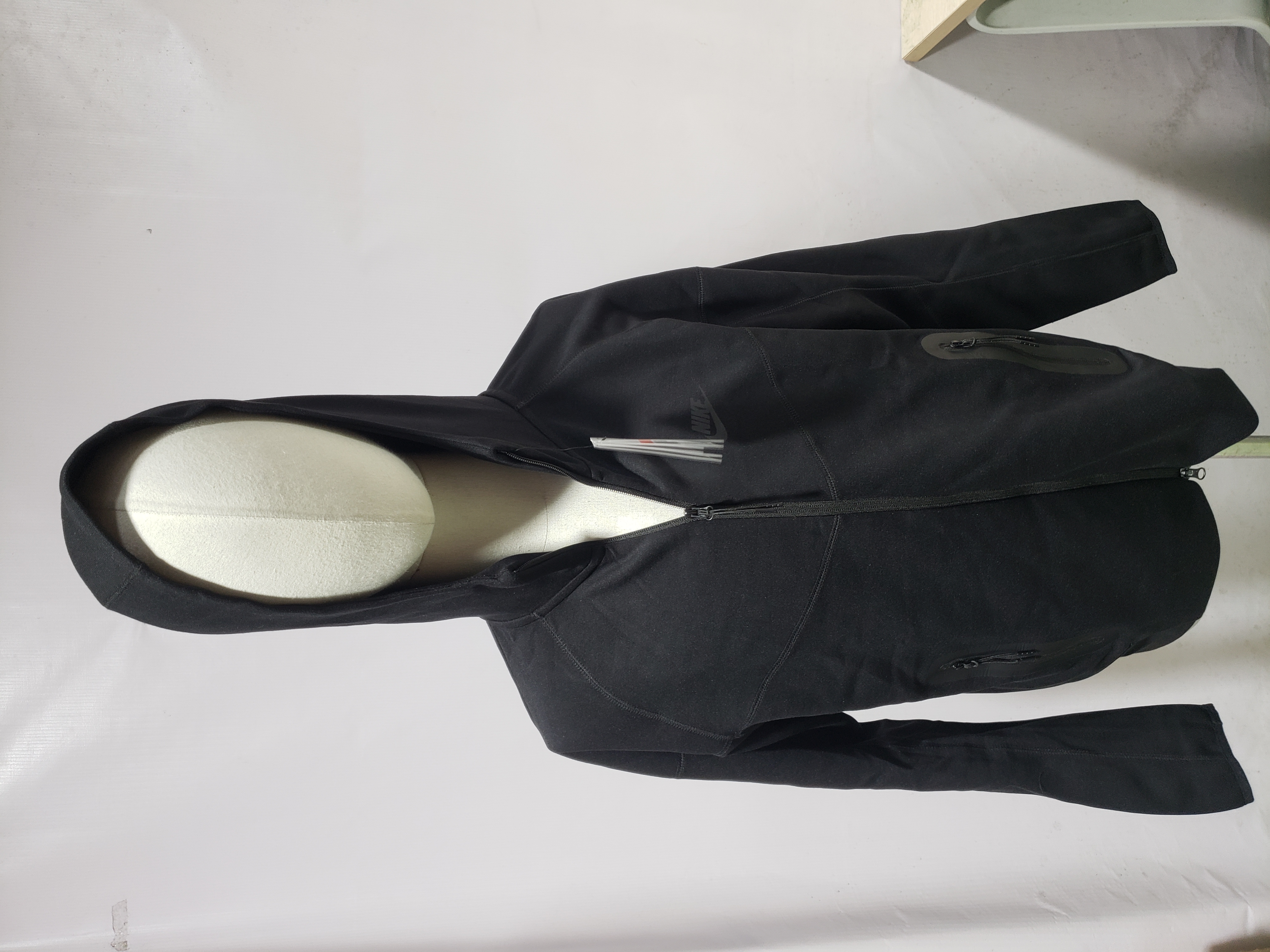 OBO Nike Sportswear Tech Fleece Full-Zip Hoodie & Joggers Set Black/Black review Obosneaker 00