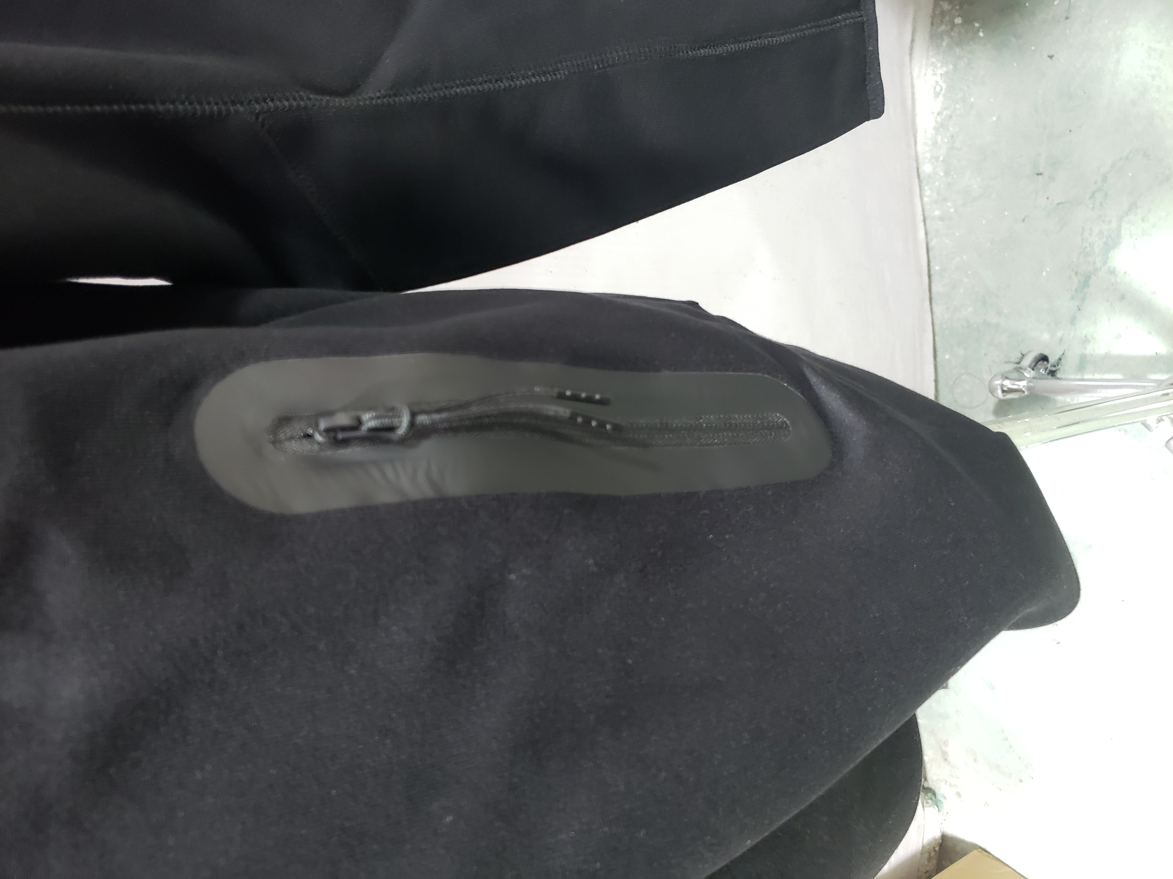 OBO Nike Sportswear Tech Fleece Full-Zip Hoodie & Joggers Set Black/Black review Obosneaker 01