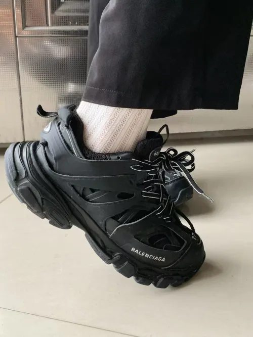 【FLASH SALE】Balenciaga Tess S. Black 542436 W1GB1 1000 review 