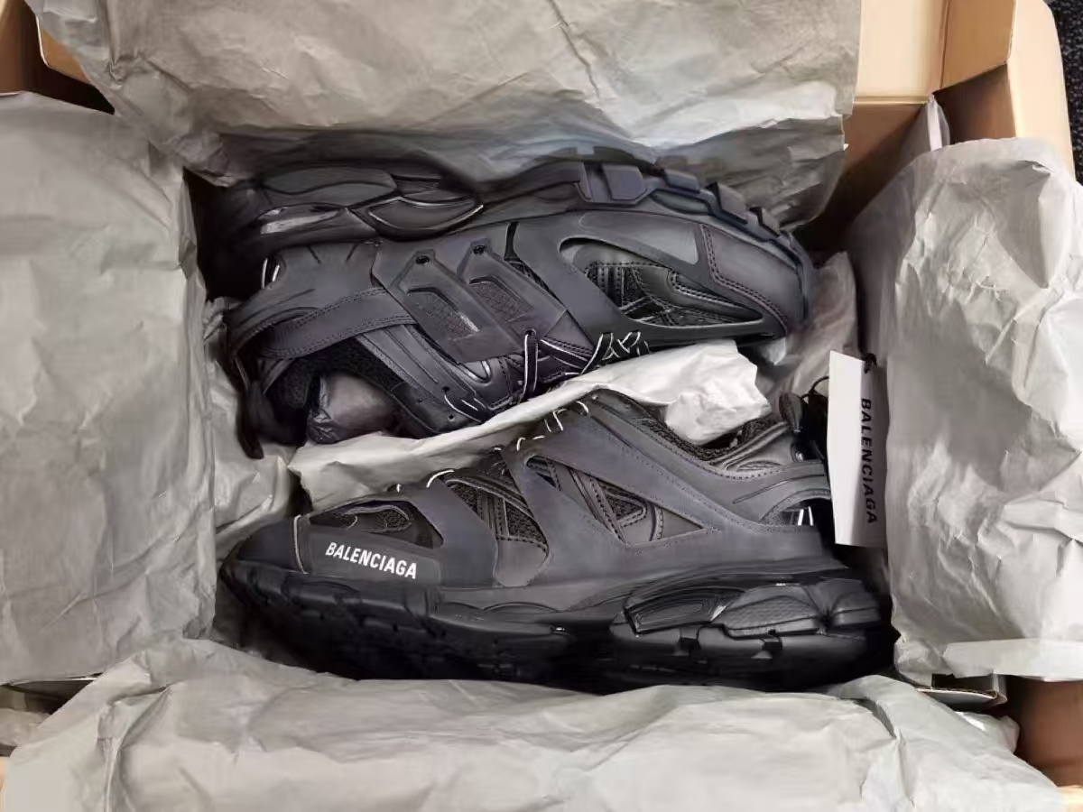 【FLASH SALE】Balenciaga Tess S. Black 542436 W1GB1 1000 review Corey