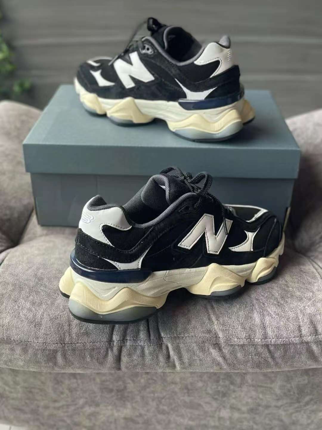 New Balance 9060 Black and White U9060AAA review Haley 03