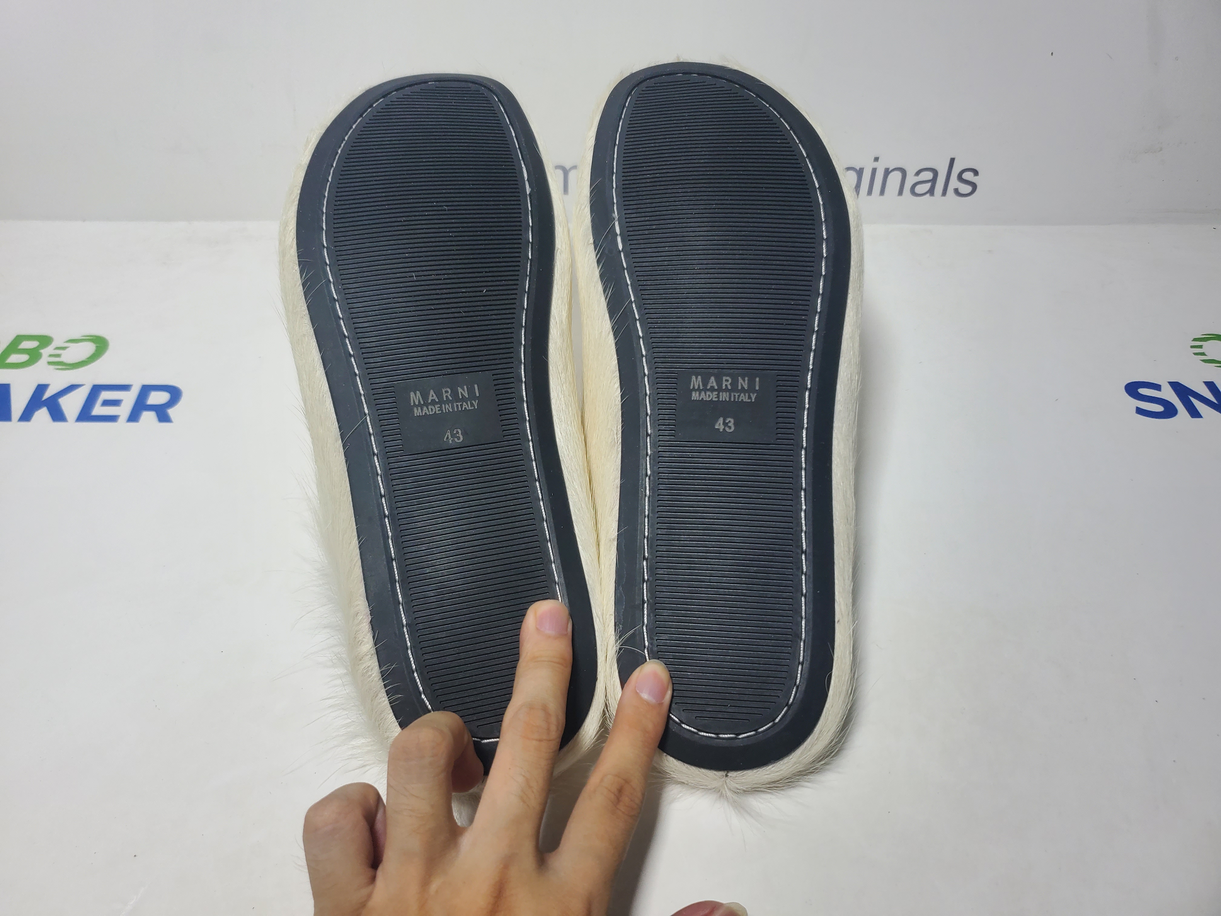 Marni Long-Hair Calfskin Fussbett Sabot Grey SBMR000600P412200N15 review Obosneaker 04