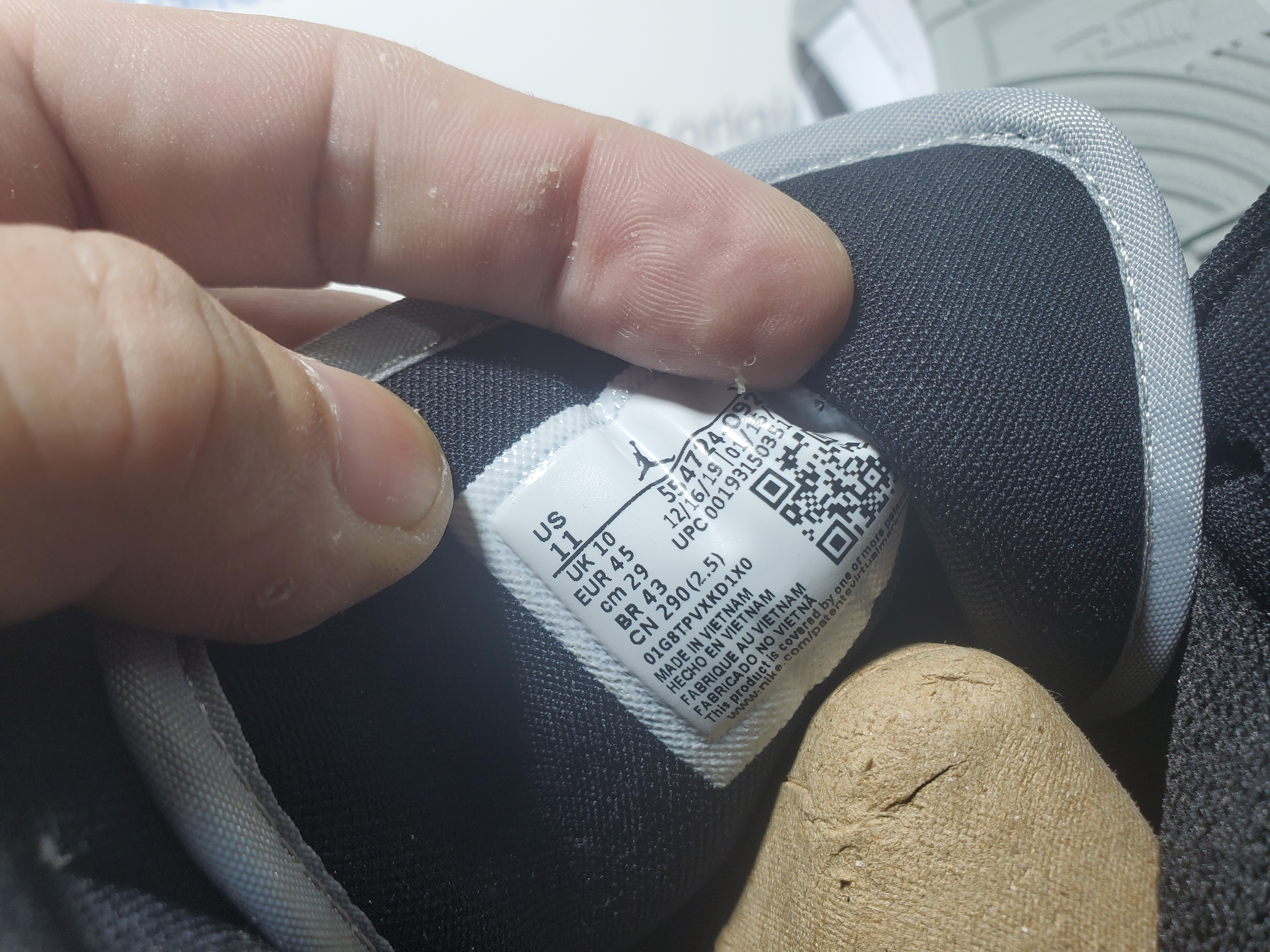 Air  Jordan 1 Mid Light Smoke Grey 554724-092 review Obosneaker 05