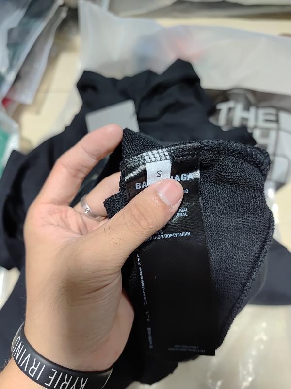 Balenciaga 24Fw Statue Of Liberty Print Hoodie review Obosneaker 02