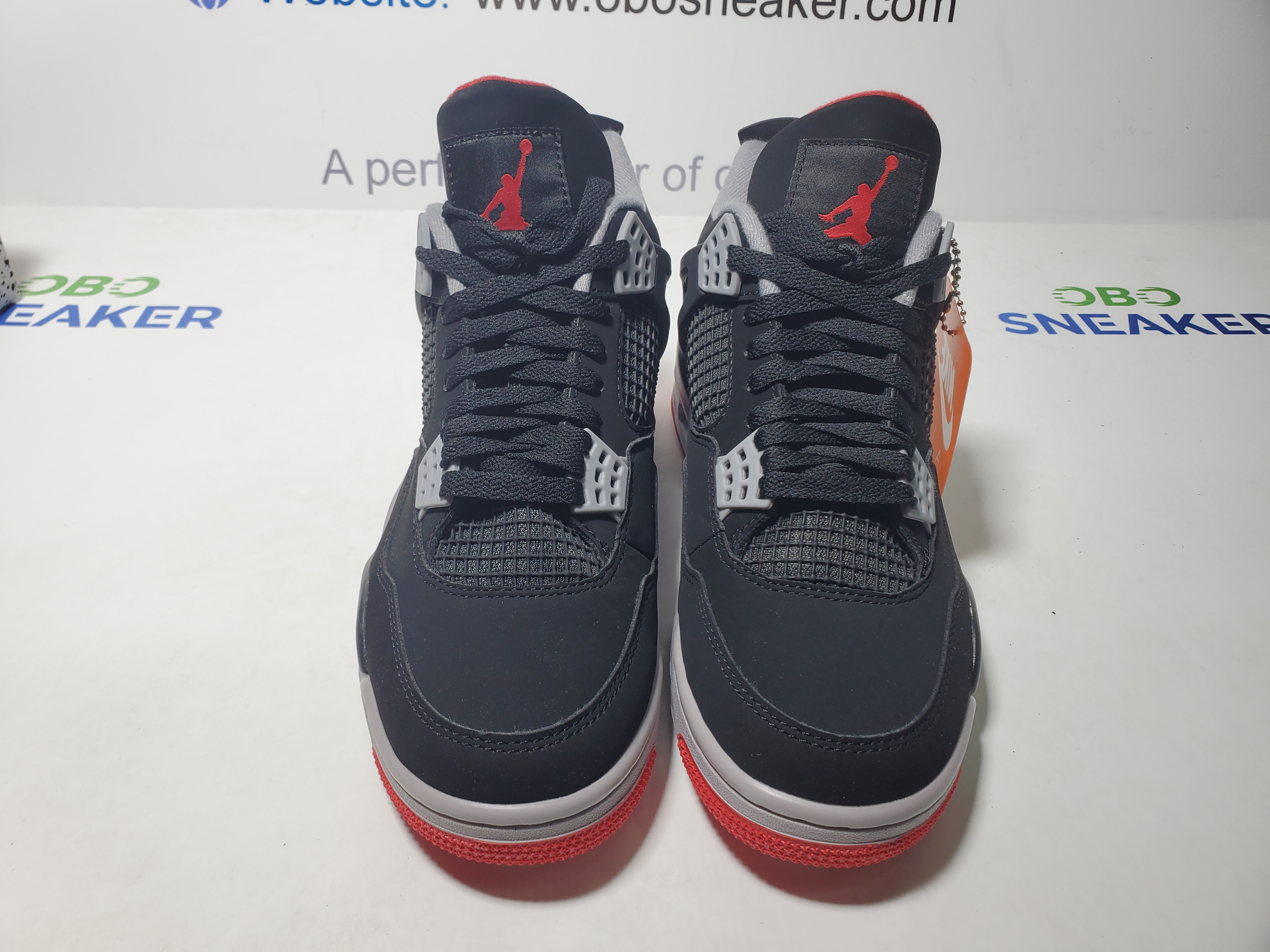 Jordan 4 Retro Bred (2019) 308497-060 review Obosneaker 03