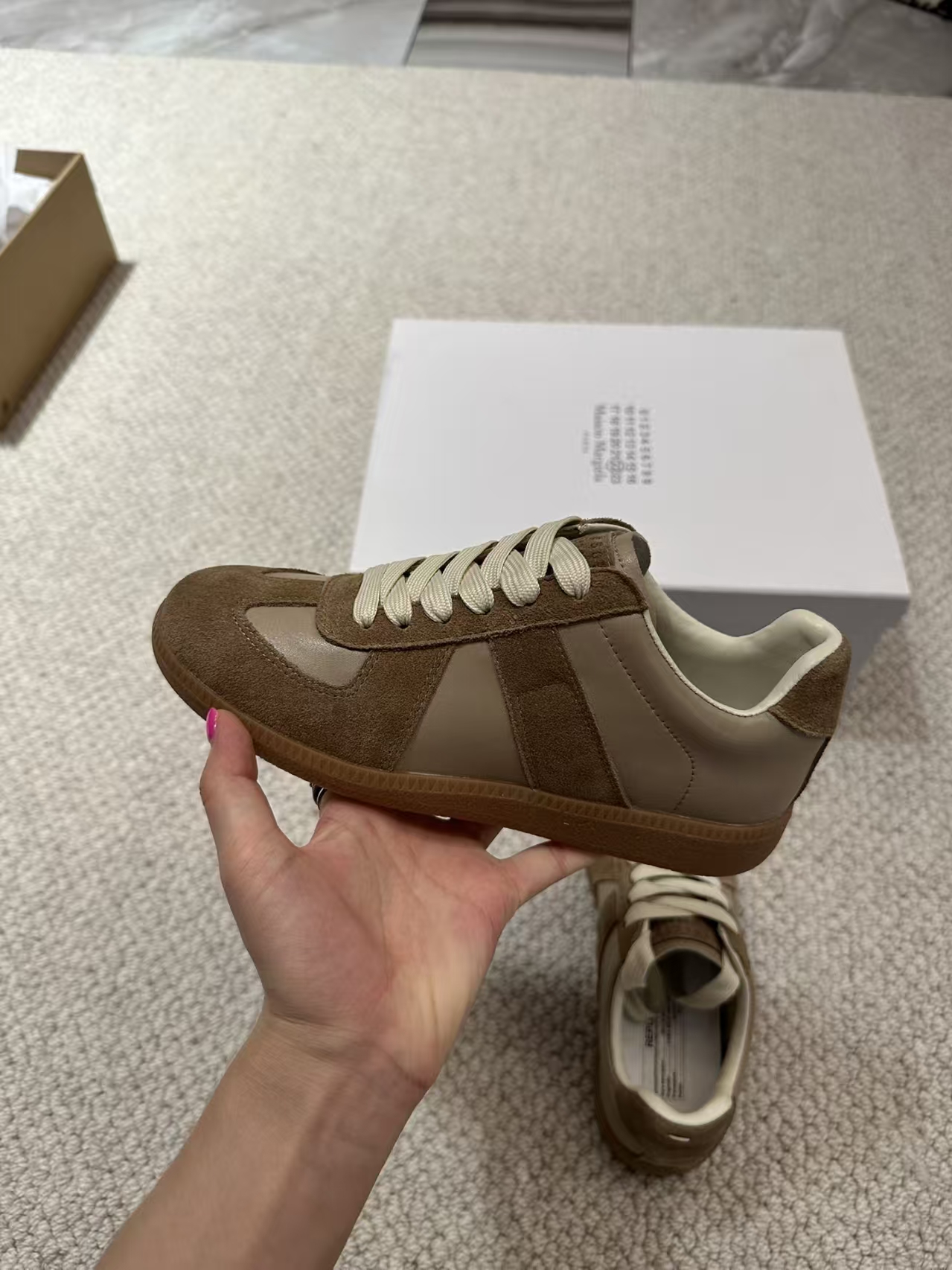 Maison Margiela Replica Nutmeg S57WS0236P1895T2186 review Ace 02