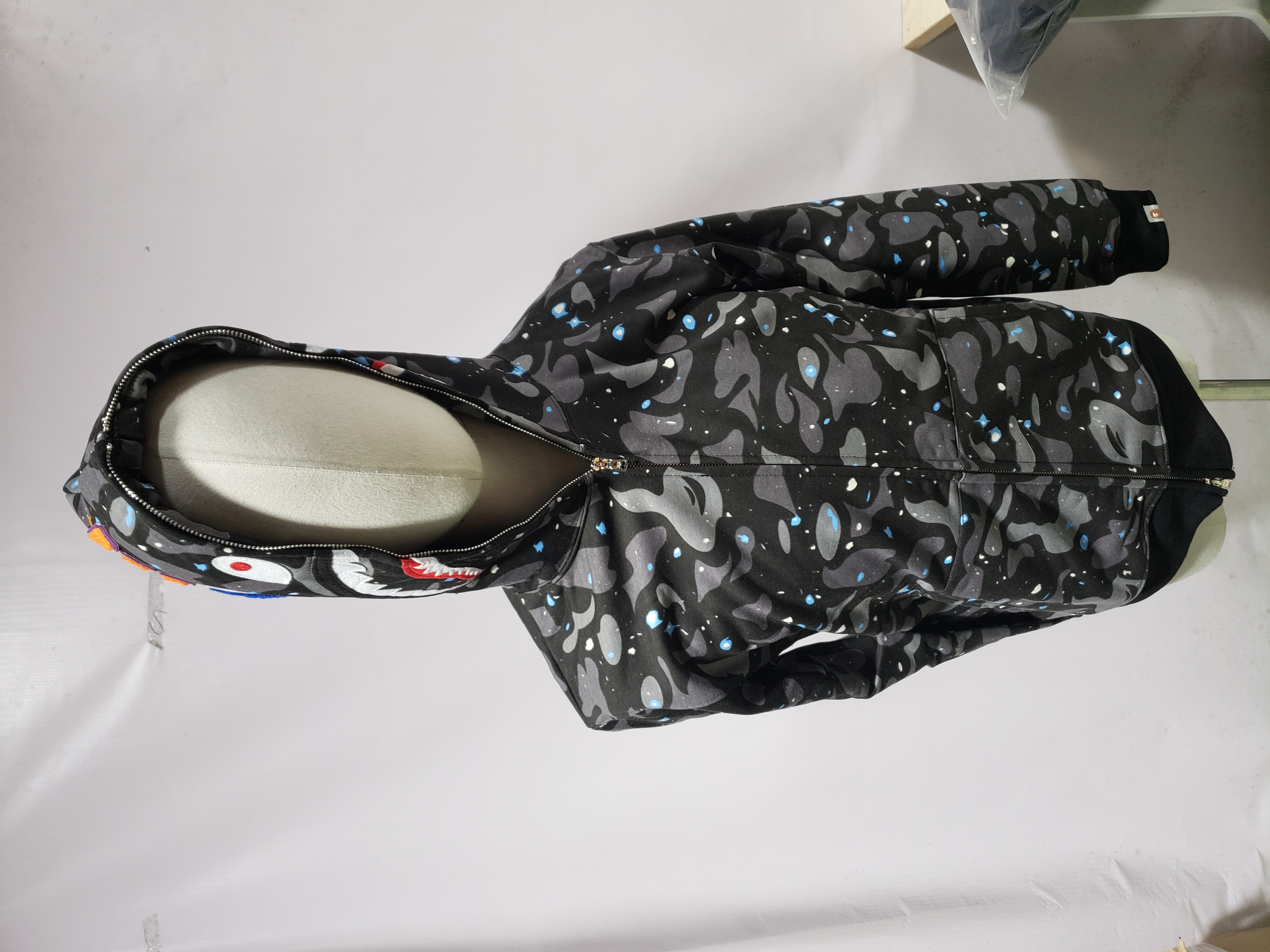 OBO  BAPE Space Camo Shark WGM Full-Zip Hoodie Black review obosneaker 01
