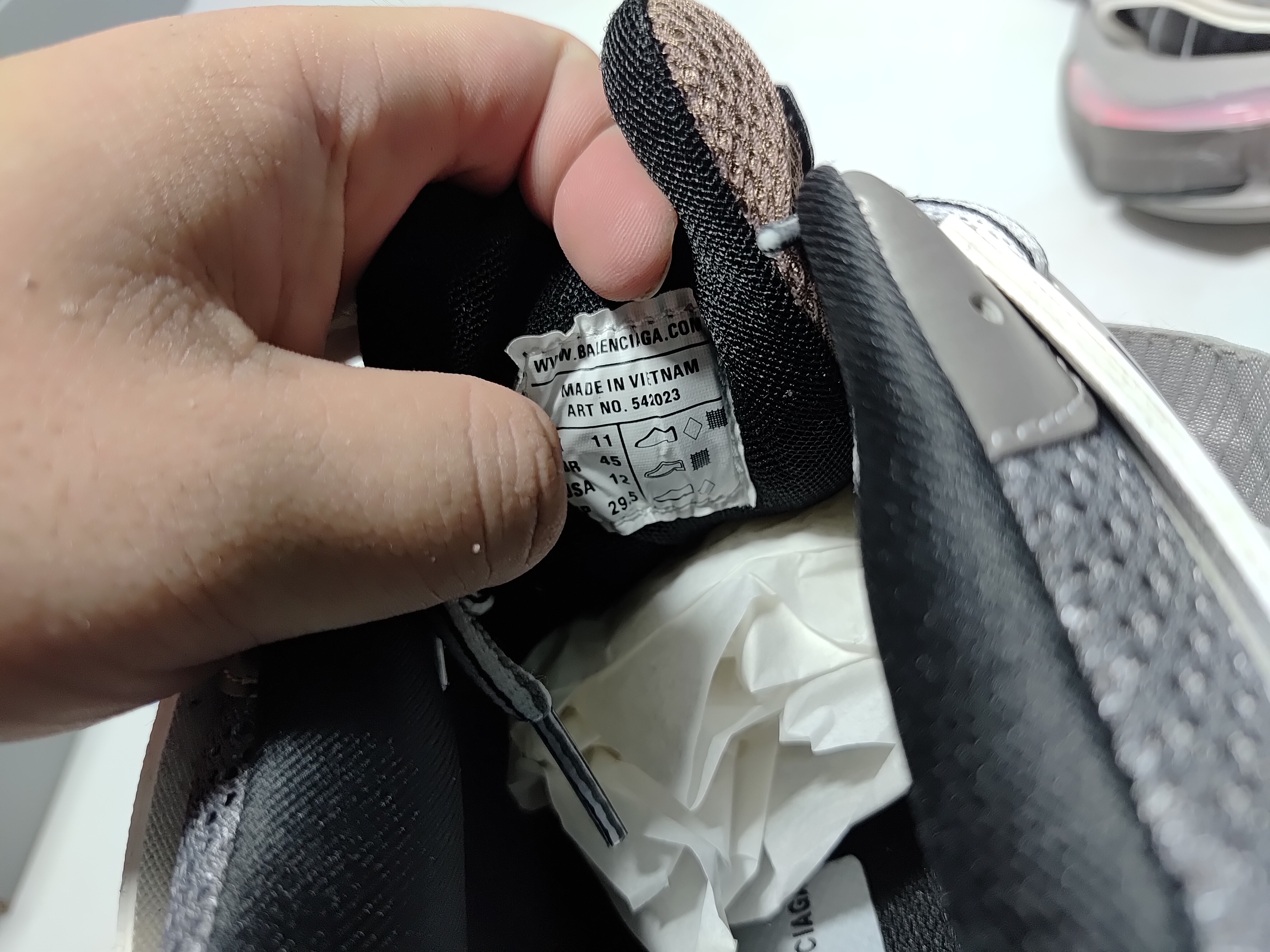 Balenciaga Tess S.Grey  555032 W1GB7 1214 (With LED) review obosneaker 03