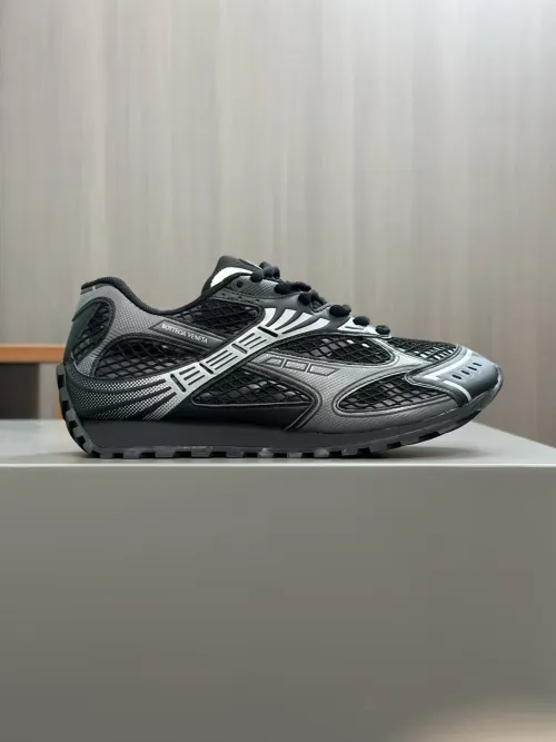 Bottega Veneta Orbit Black  741357V2X401000 review 