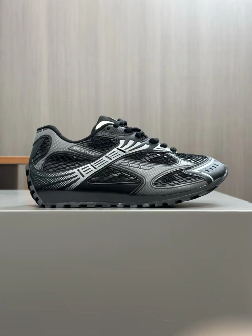 Bottega Veneta Orbit Black  741357V2X401000 review 