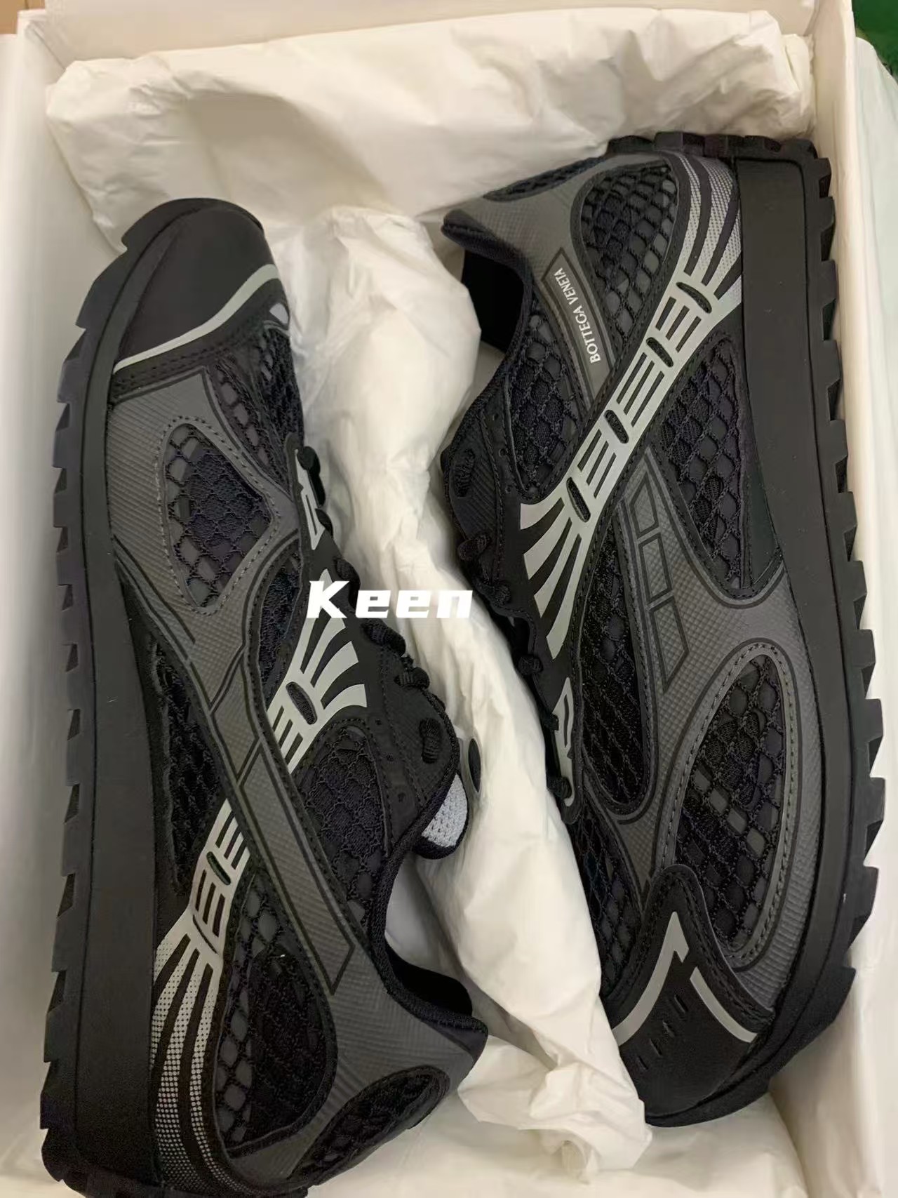 Bottega Veneta Orbit Black  741357V2X401000 review Keen