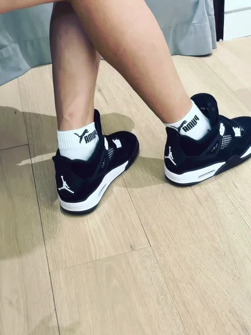 Jordan 4 Retro White Thunder FQ8138-001 review 