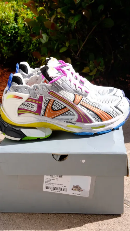 【FLASH SALE】Balenciaga Runner Sneaker Color Orange Powder 772767 W3RBW 9168 review 