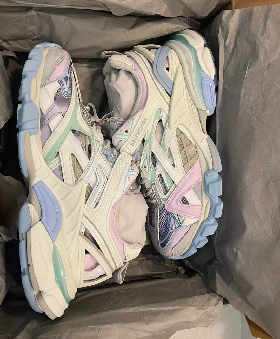 Balenciaga Track 2 Sneaker Military Black Pale White Purple 568615 W2GN3 9045 review Oswin