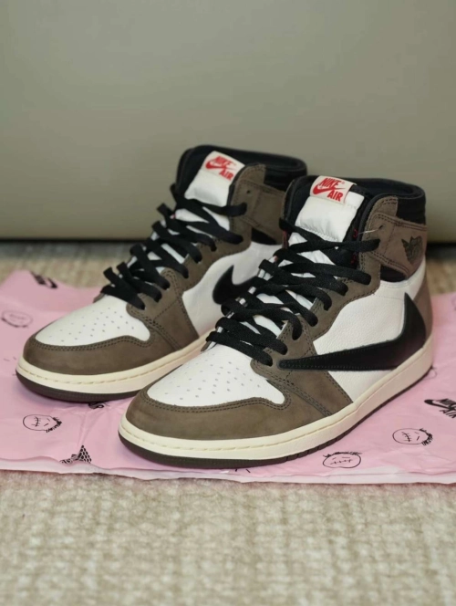 Air Jordan 1 Retro High OG SP Travis Scott Mocha CD4487-100 review 