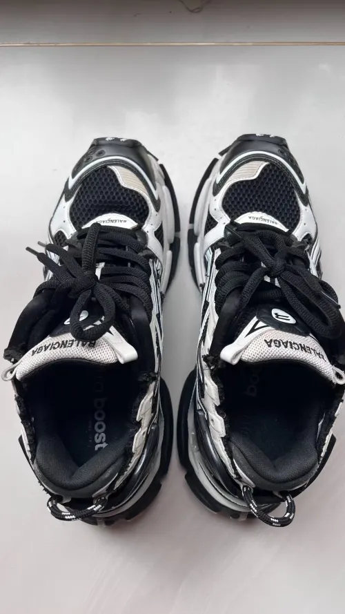 Balenciaga Runner Sneaker White--Black 772774 W3RMU 9010 review 