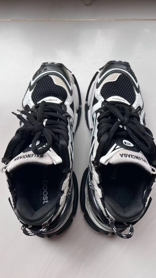 Balenciaga Runner Sneaker White--Black 772774 W3RMU 9010 review 