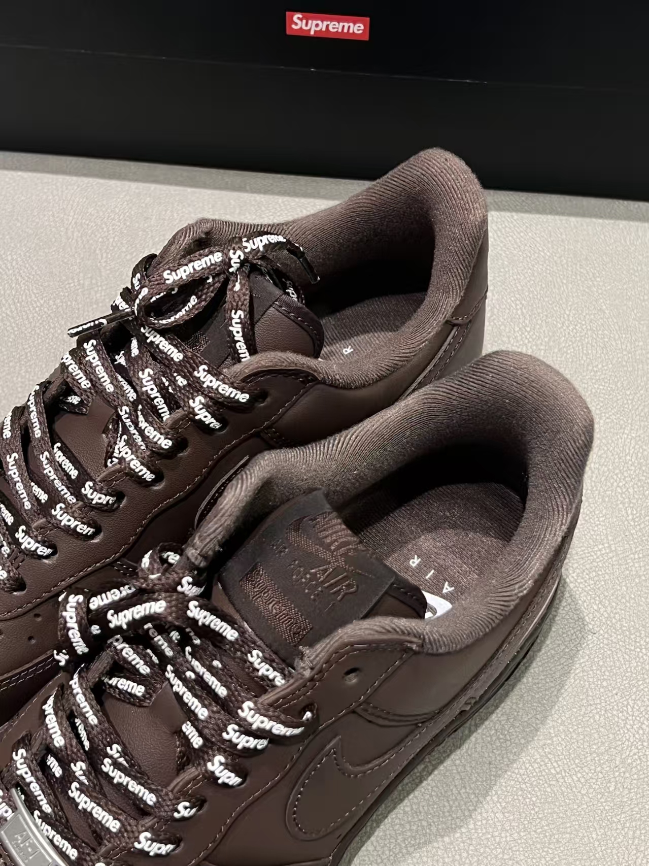 Supreme x Nike Air Force 1 Low Baroque Brown CU9225-200 review Humbert 02