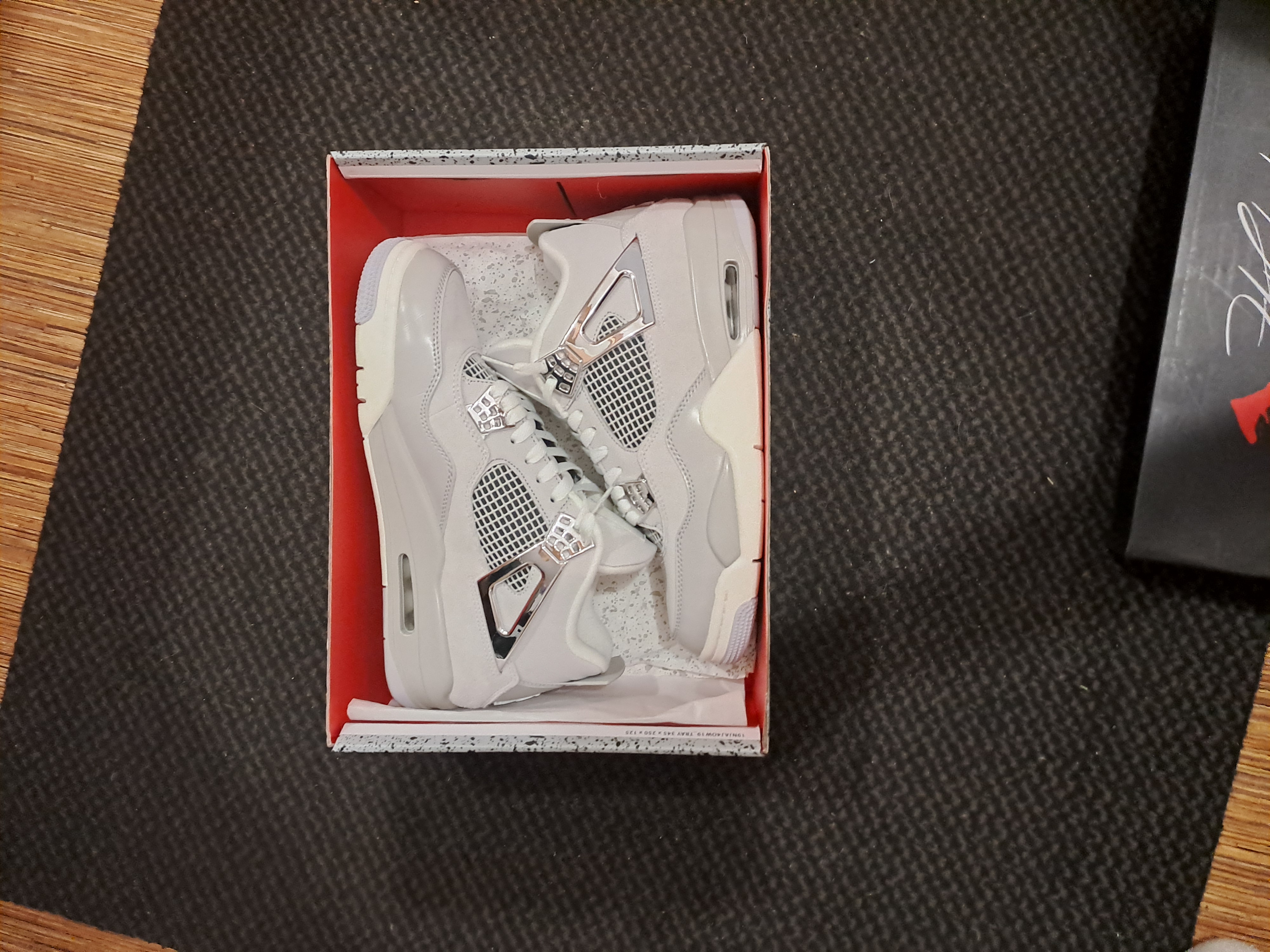 Air Jordan 4 Retro Frozen Moments (Women's) AQ9129-001 review martins 02