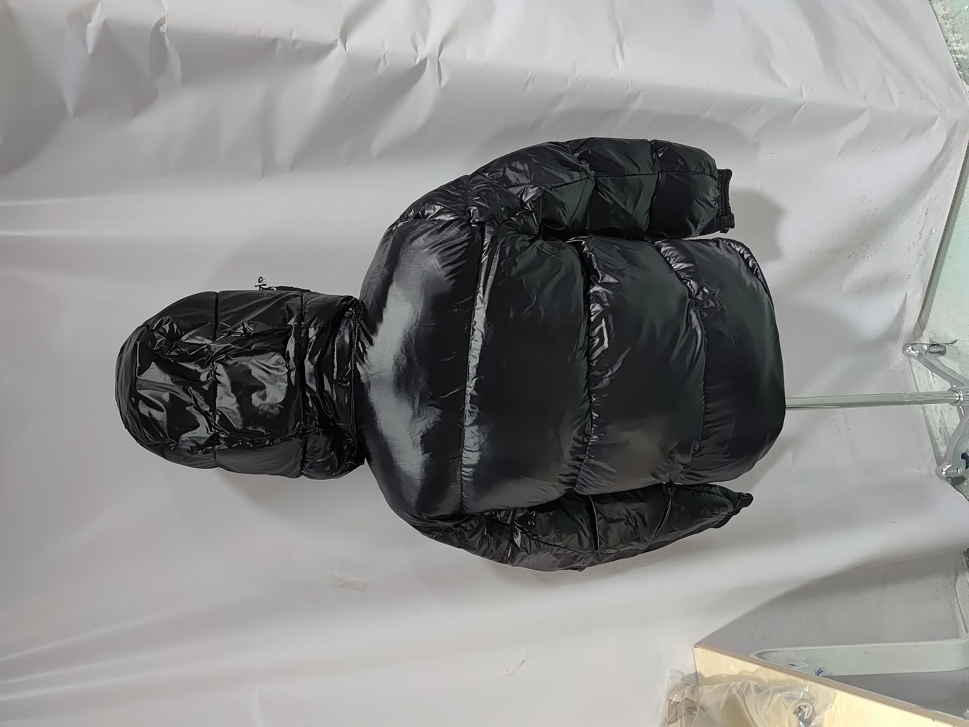 【FLASH SALE】OBO (NFC) Moncler Montbeliard Down Jacket review Obosneaker 02