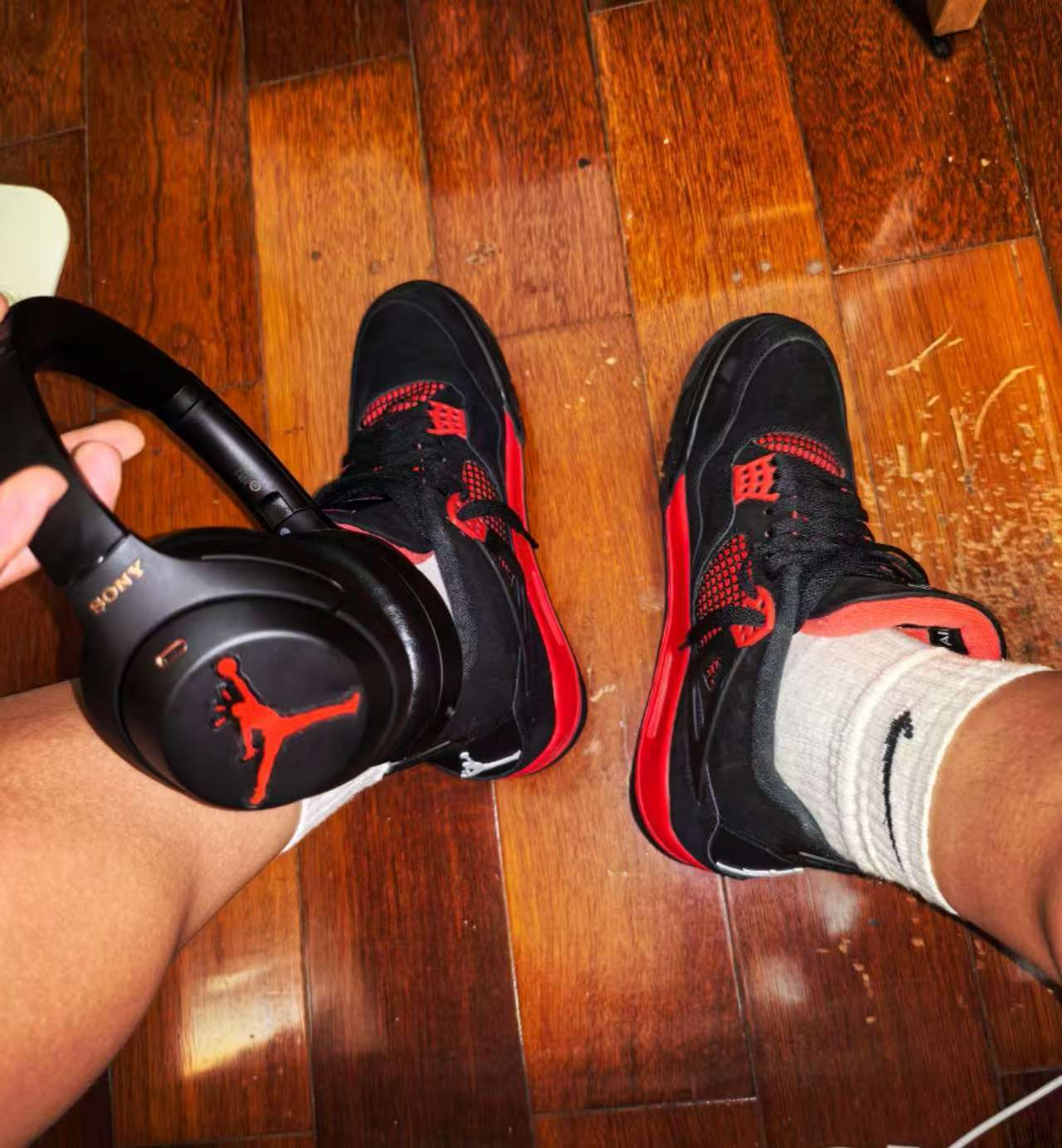 Air Jordan 4 Retro Red Thunder CT8527-016 review Bradley 01