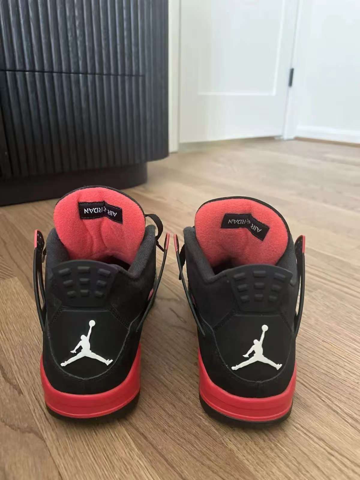 Air Jordan 4 Retro Red Thunder CT8527-016 review Dwight 02