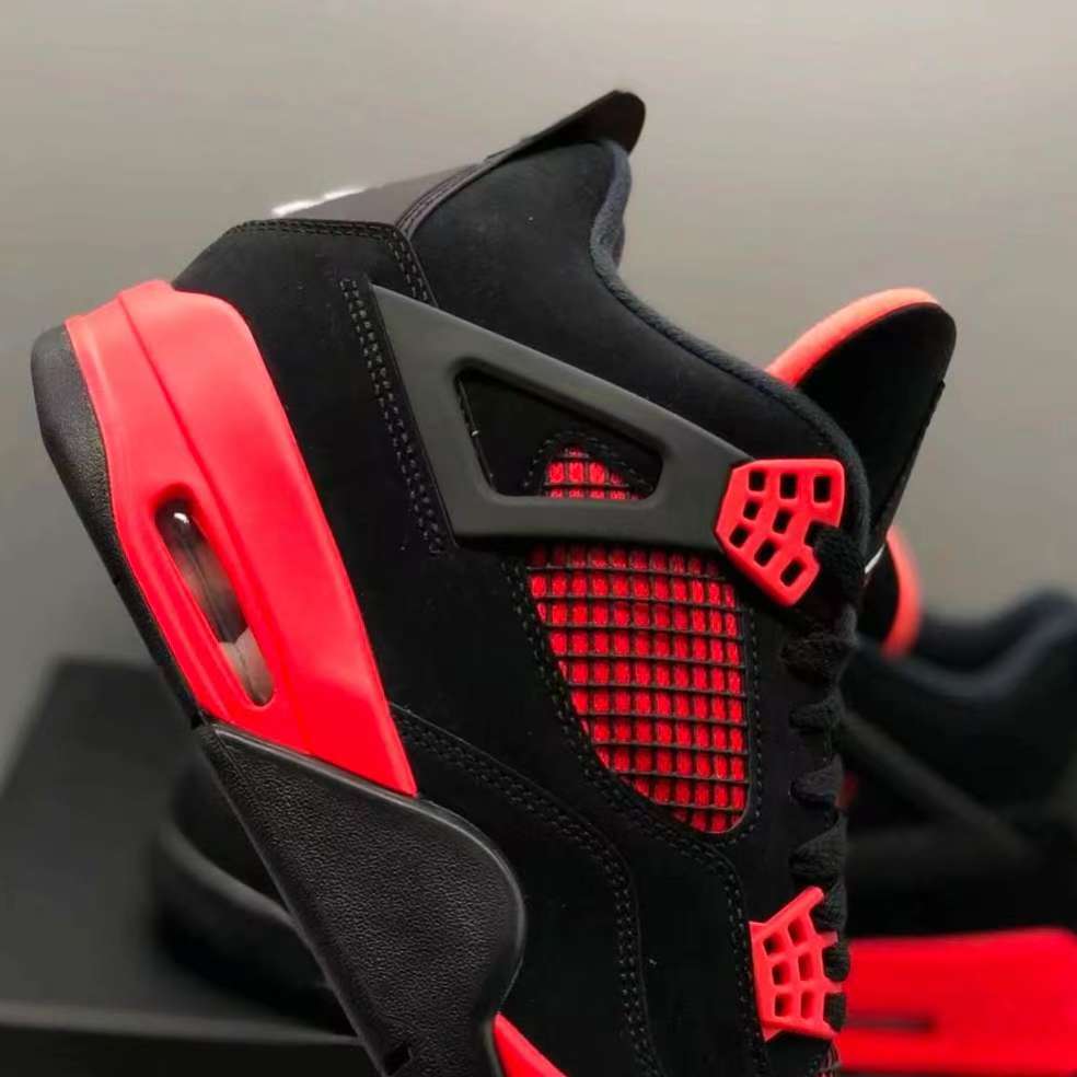 Air Jordan 4 Retro Red Thunder CT8527-016 review Dwight 01