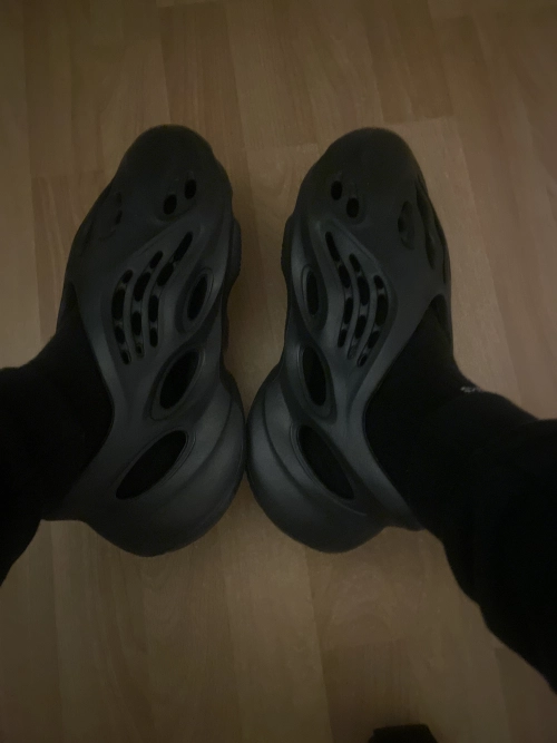 Adidas Yeezy Foam RNR Onyx (2022/2024) HP8739  review 