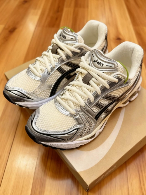 ASICS Gel-Kayano 14 Cream Black Metallic Plum 1201A019-108 review 