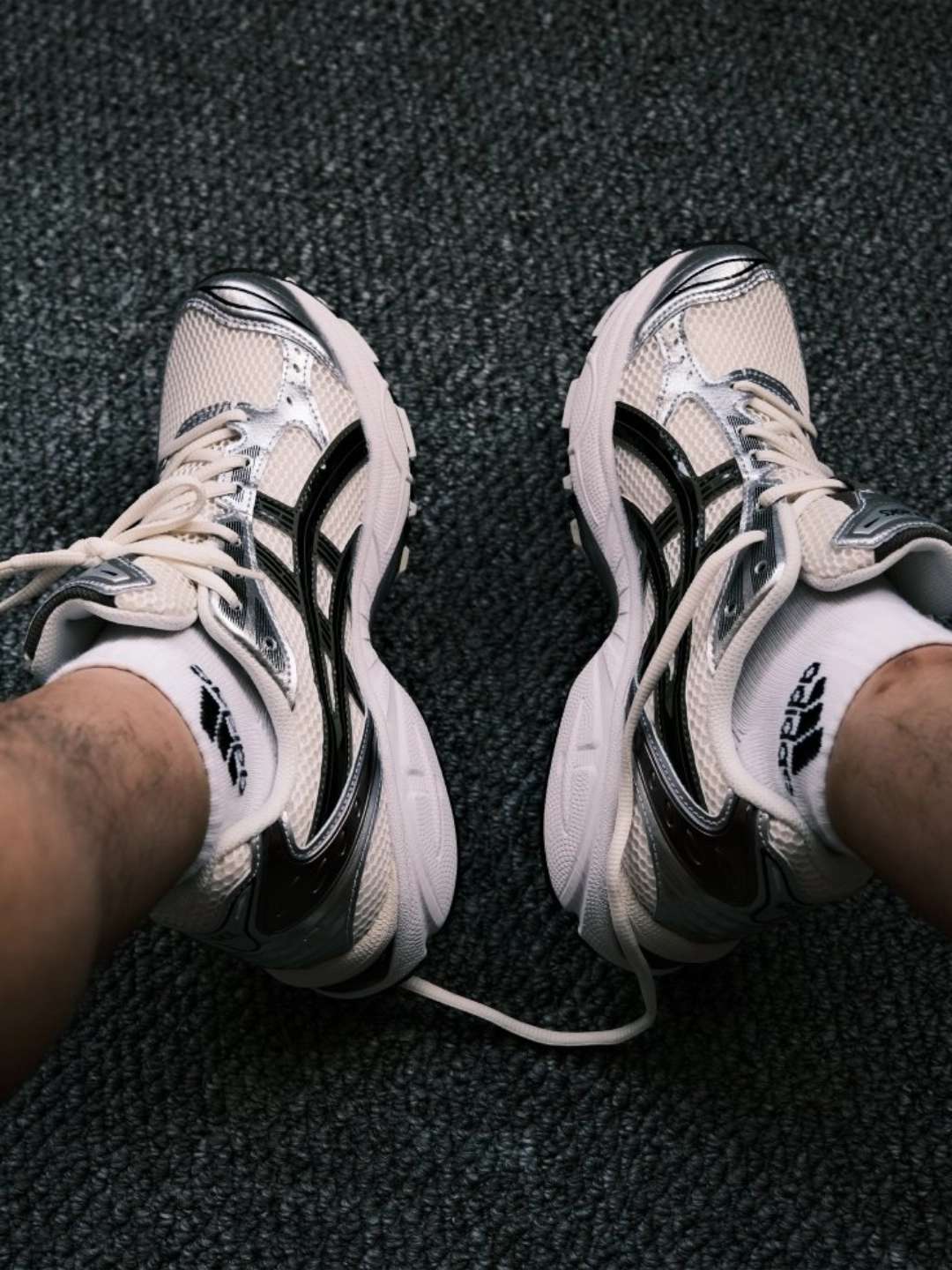 ASICS Gel-Kayano 14 Cream Black Metallic Plum 1201A019-108 review Ford 01